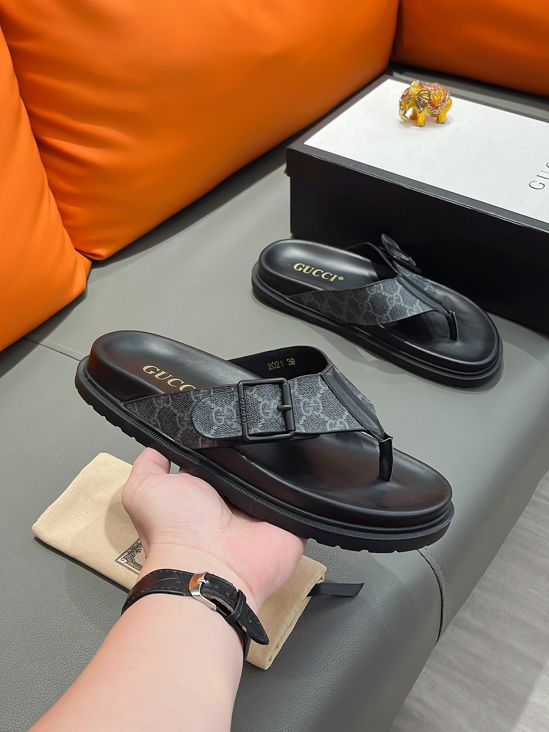 Gucci shoe