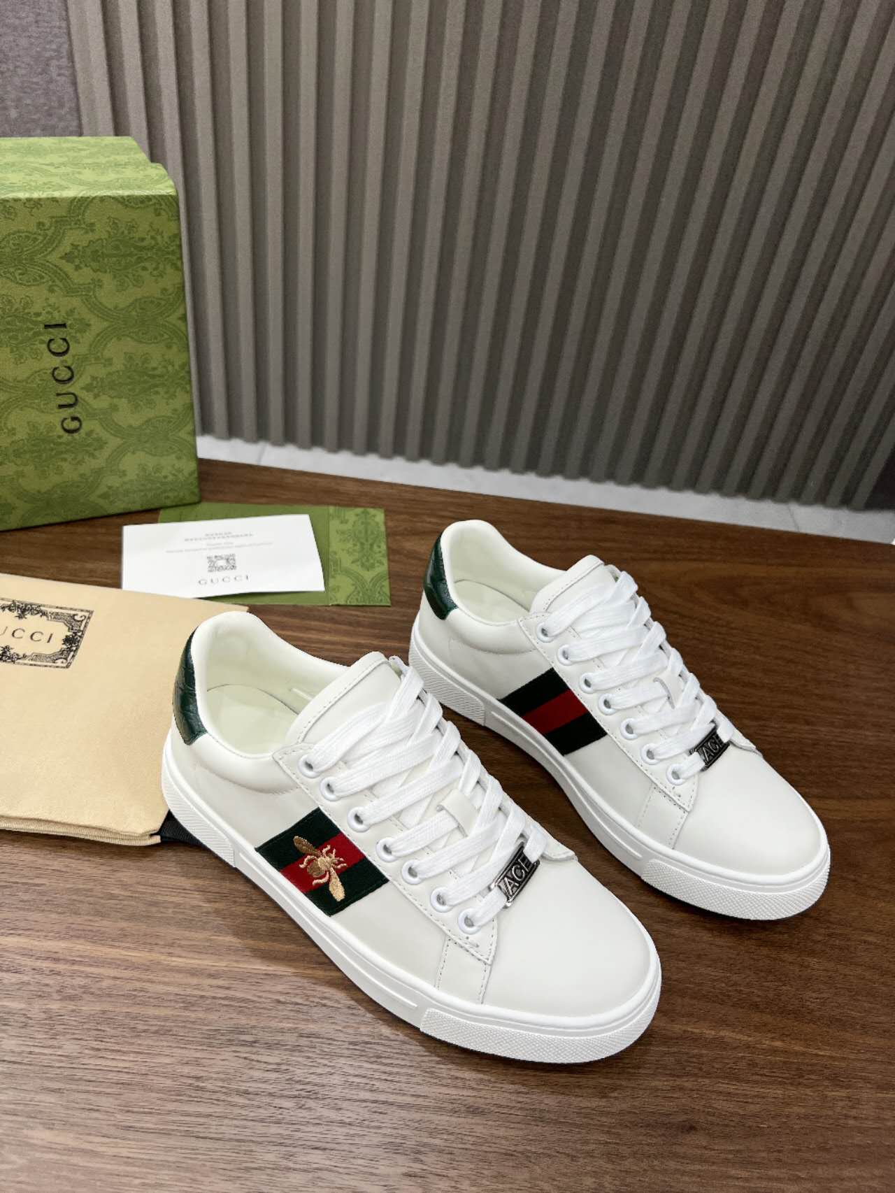 Gucci shoe