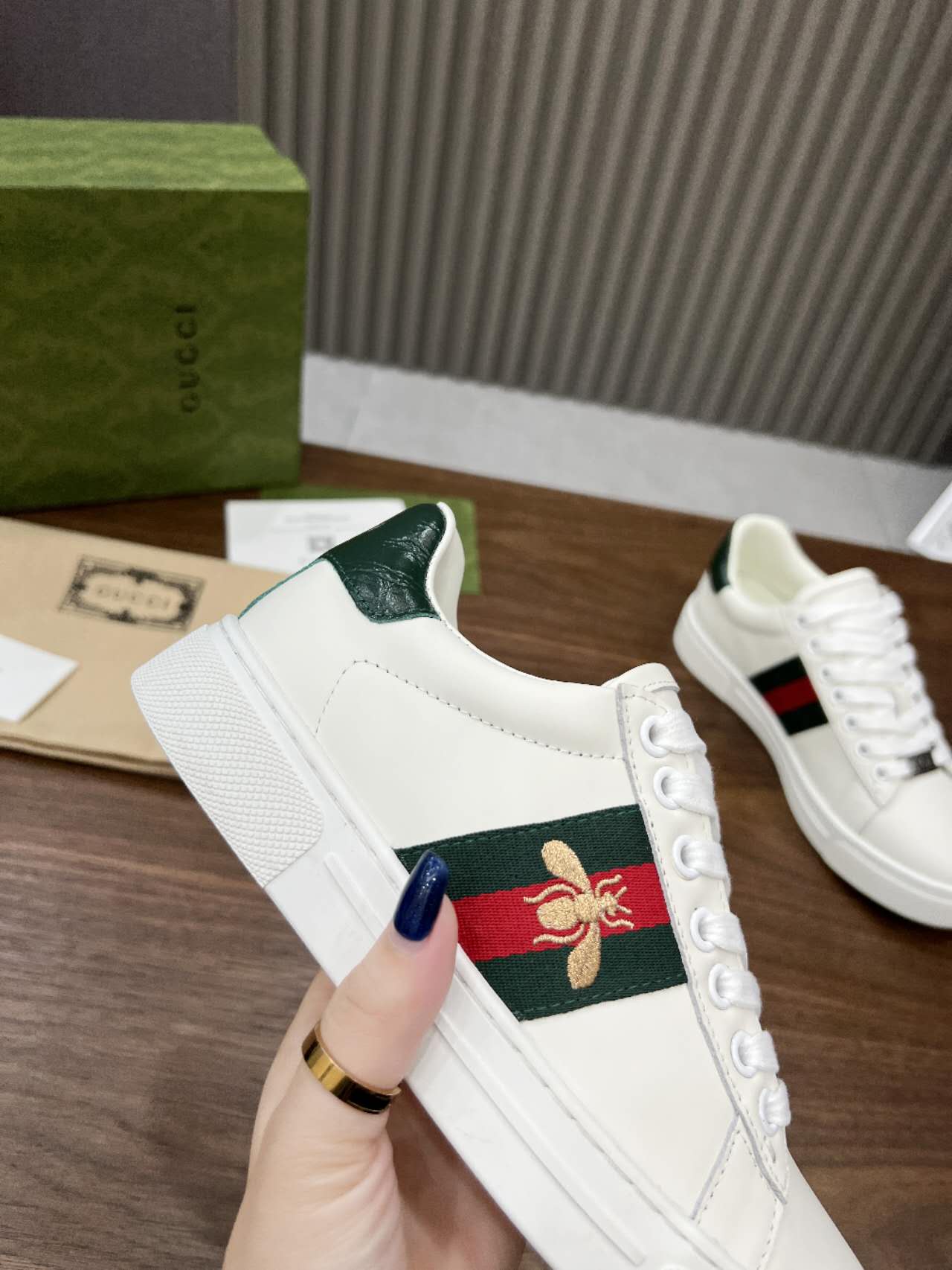 Gucci shoe