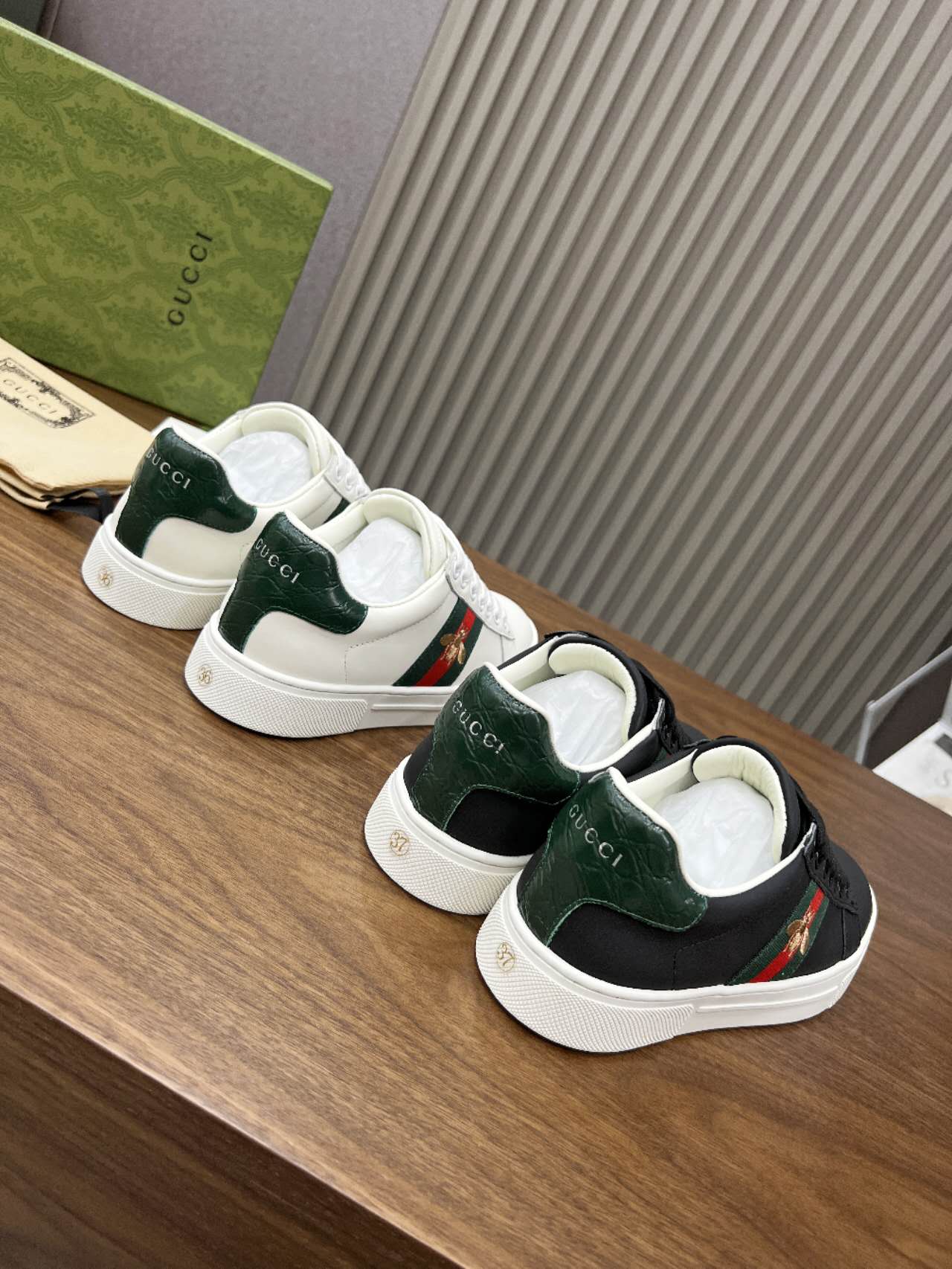 Gucci shoe