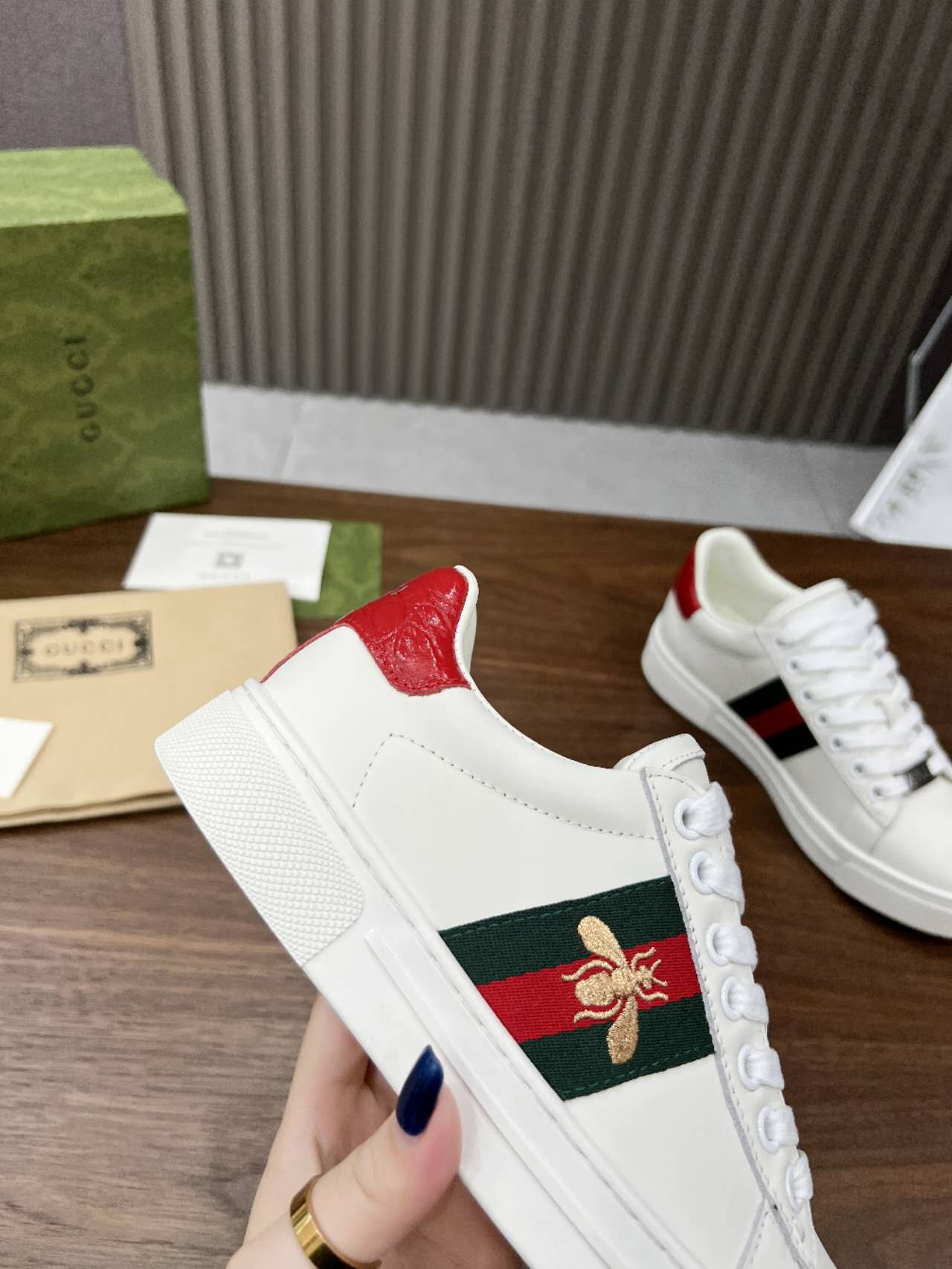 Gucci shoe