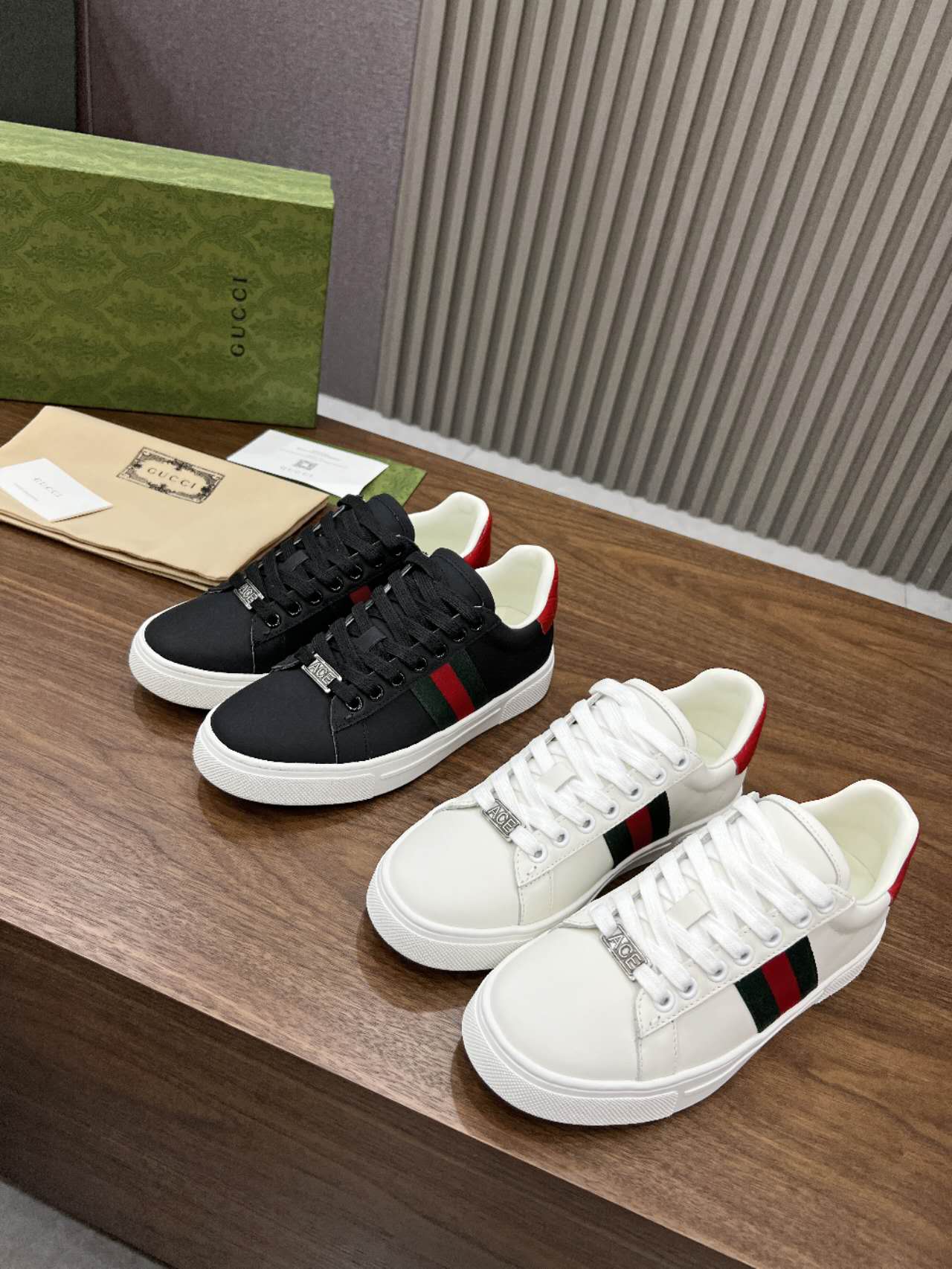 Gucci shoe