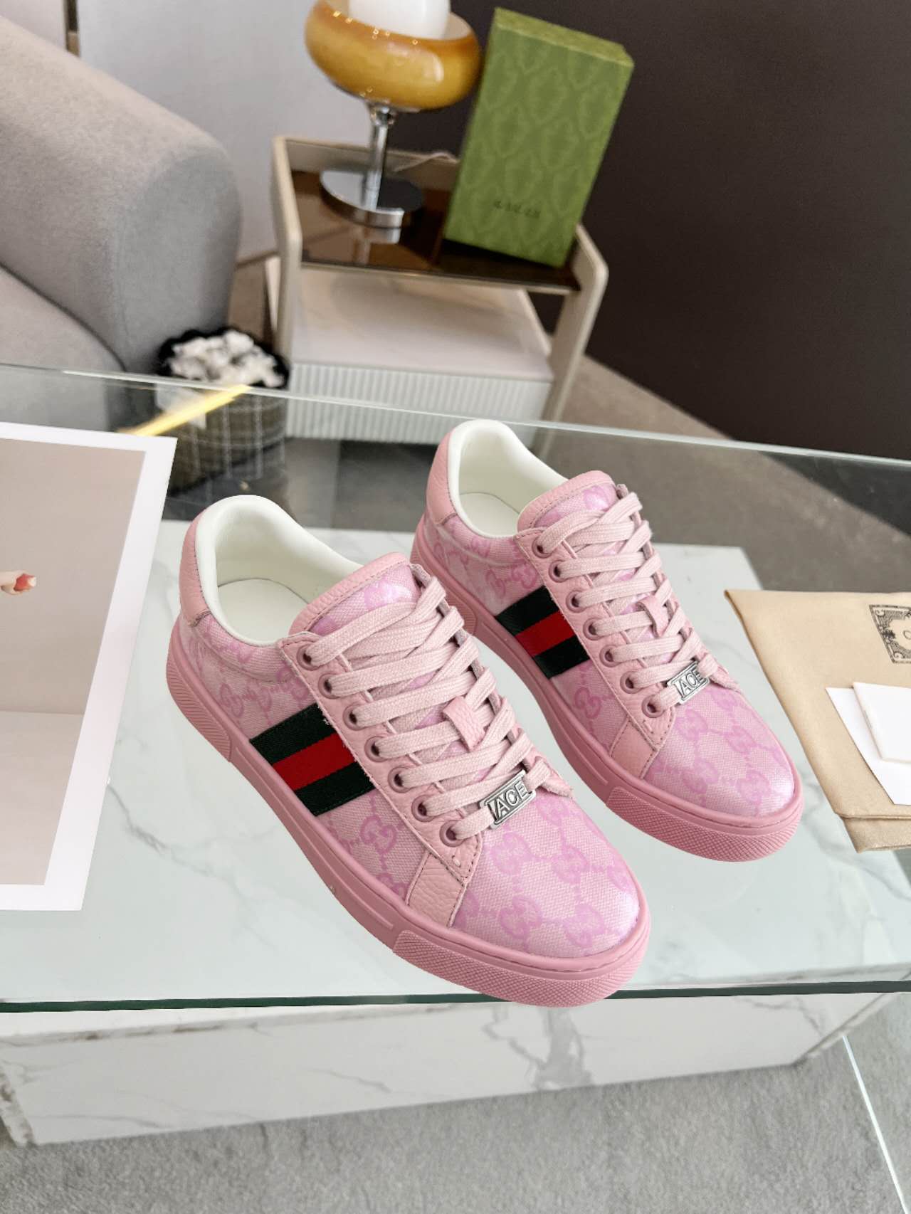 Gucci shoe