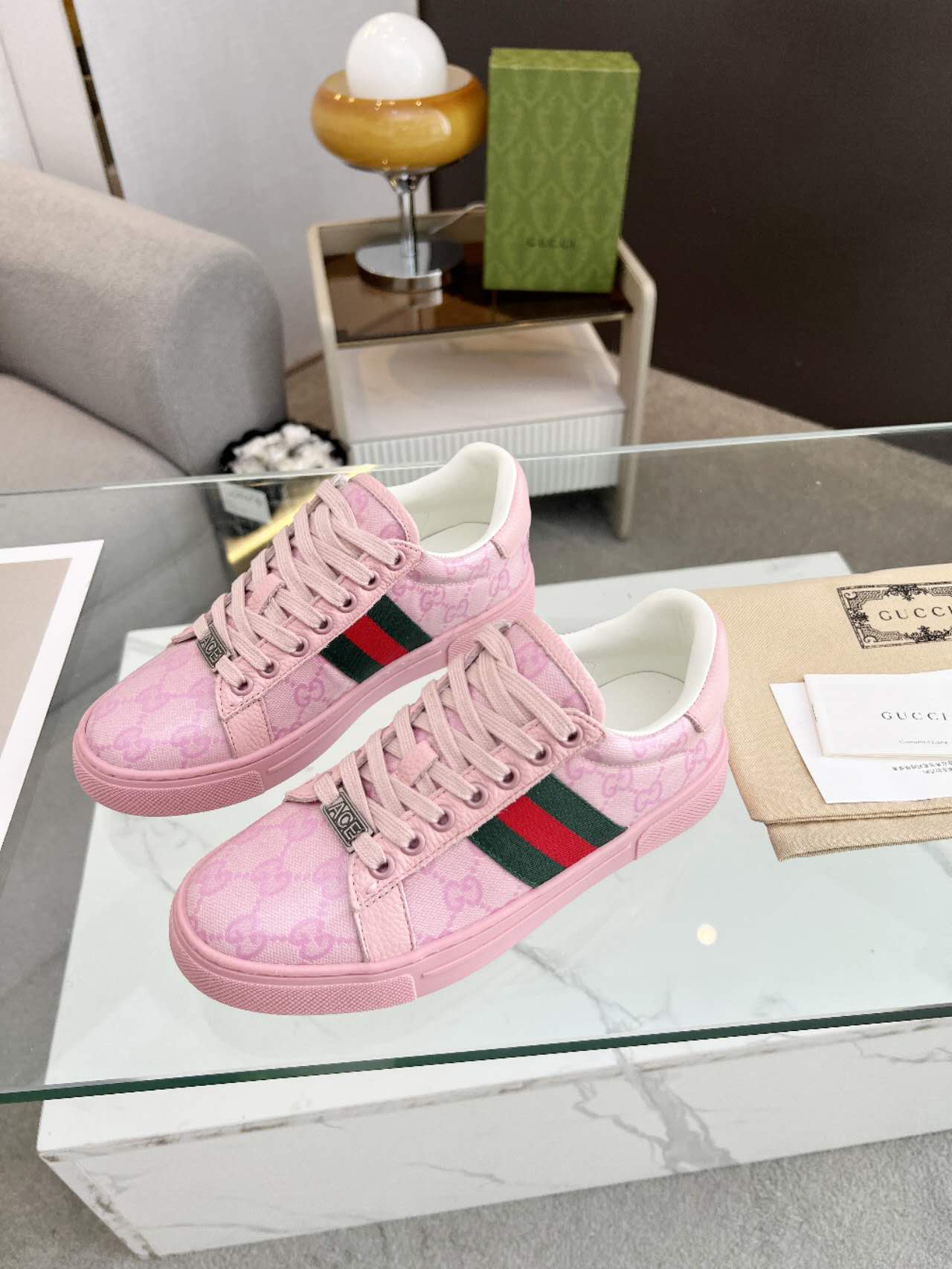 Gucci shoe