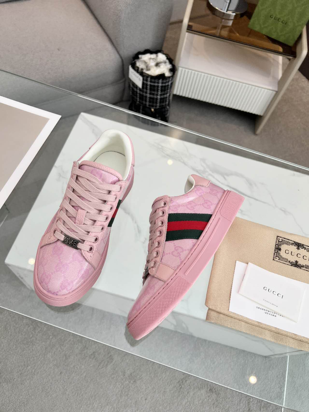 Gucci shoe