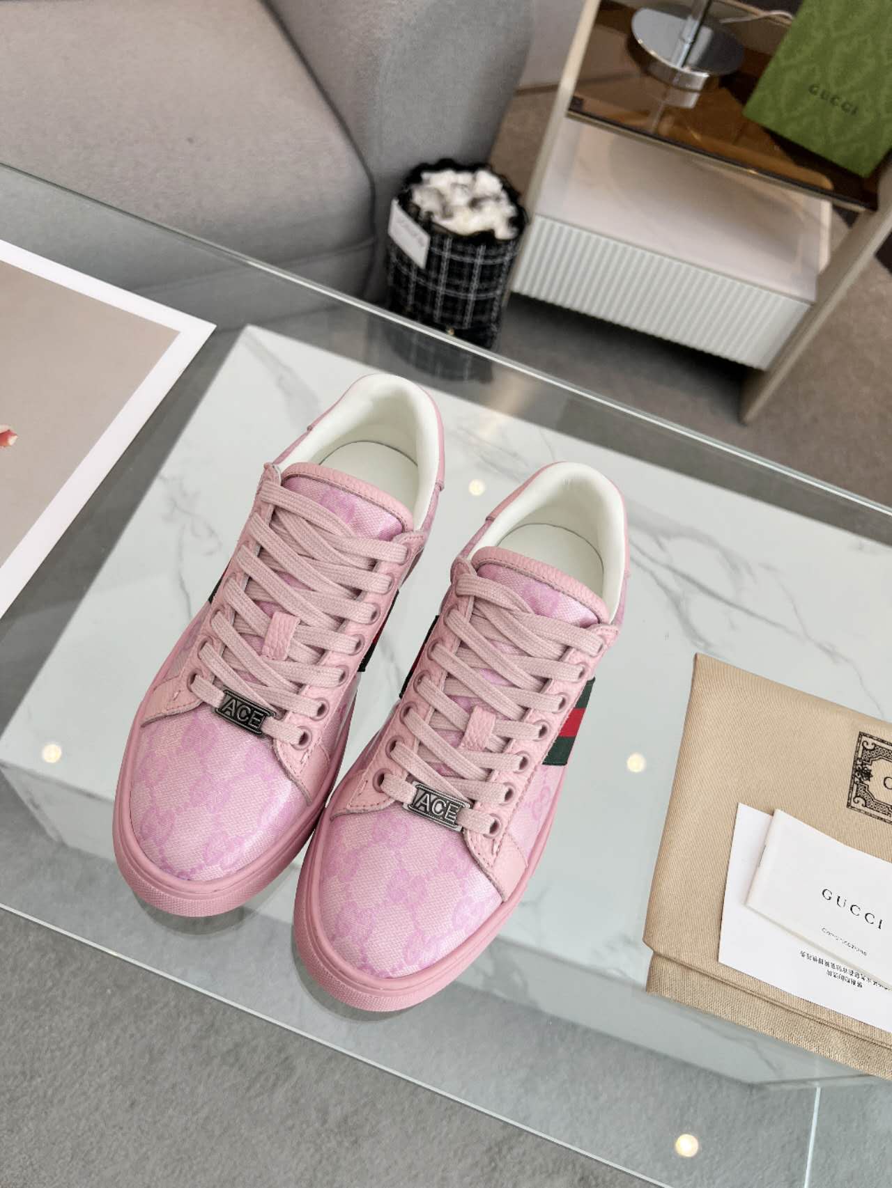 Gucci shoe