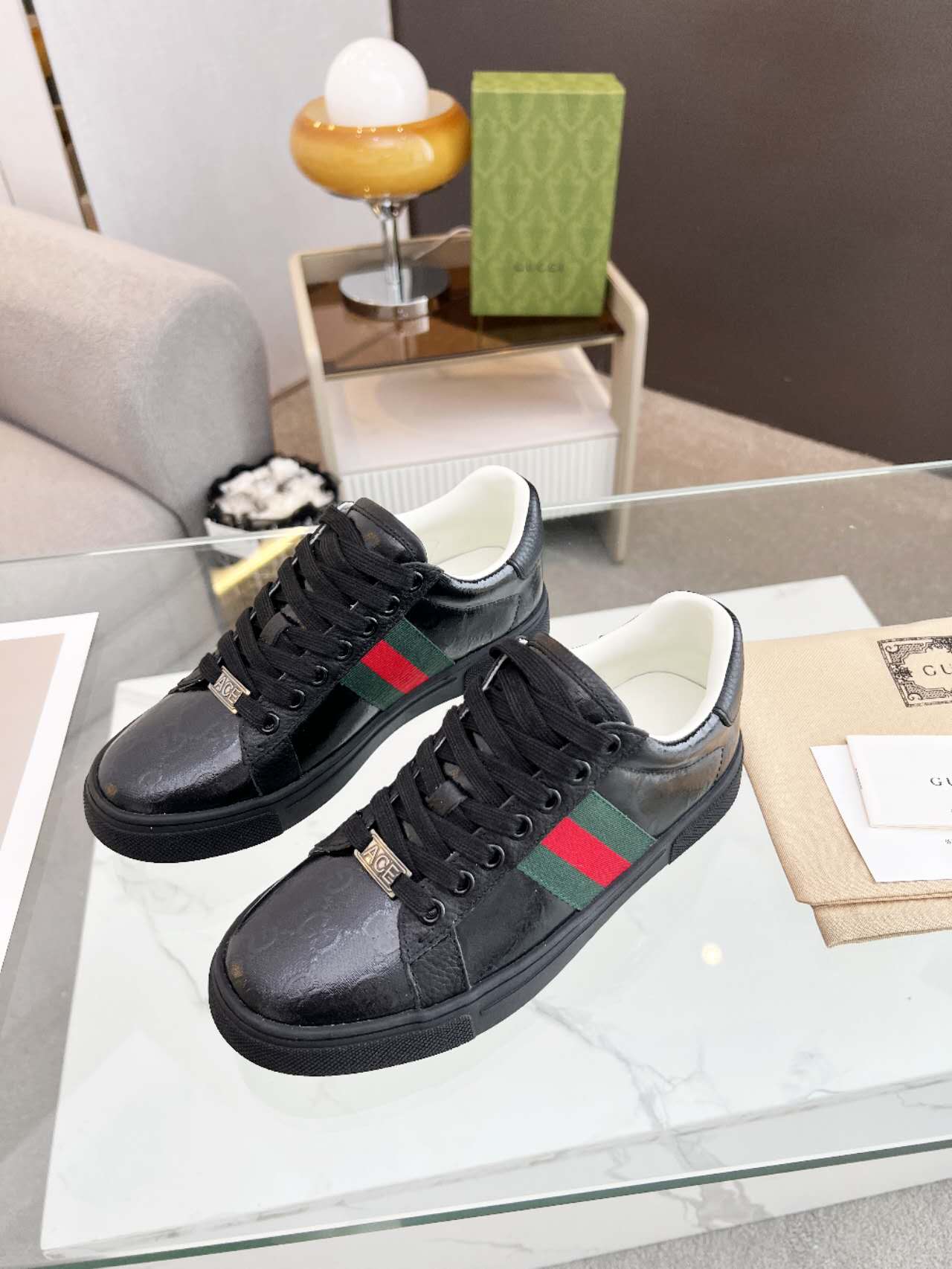 Gucci shoe