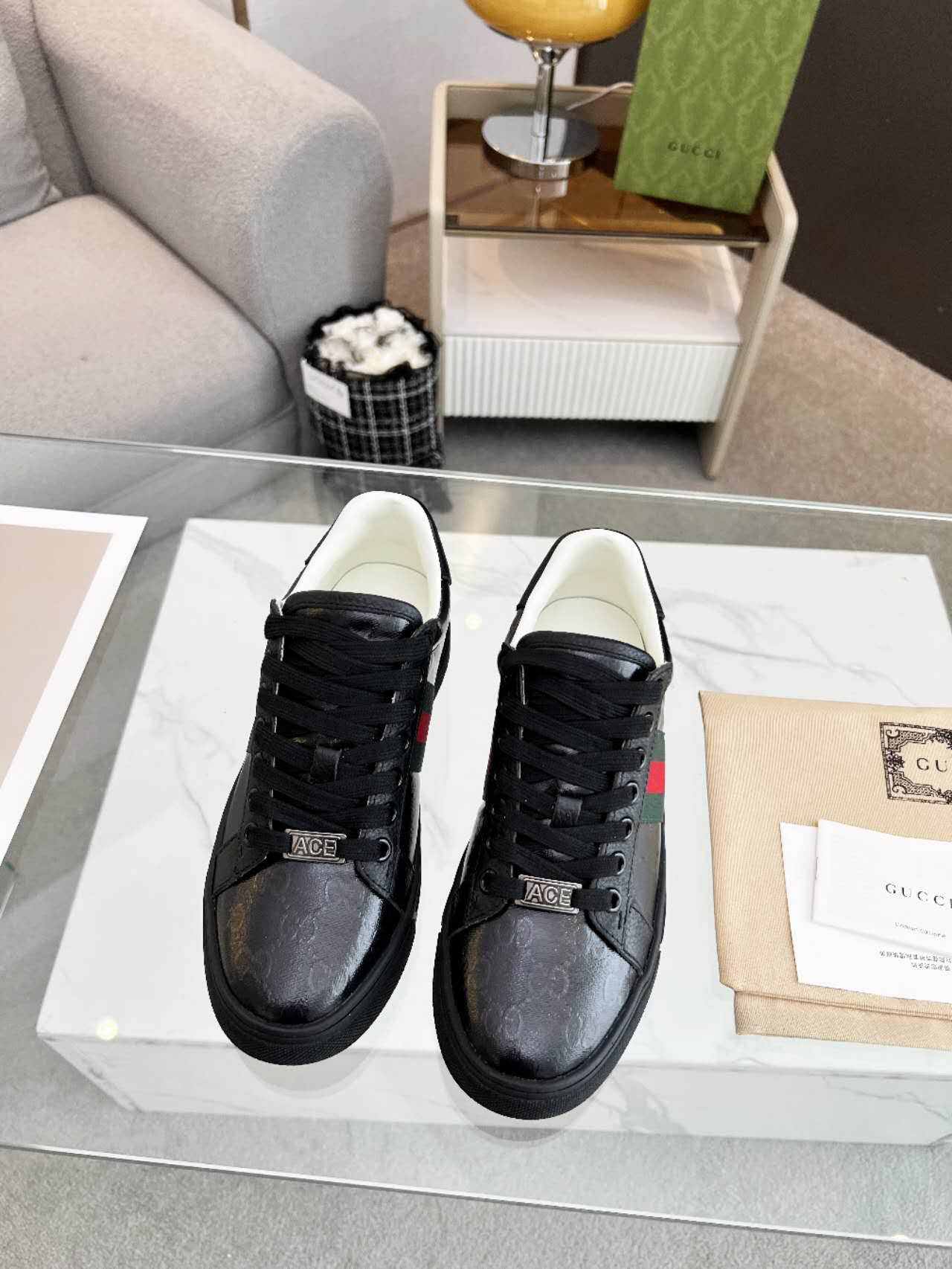 Gucci shoe