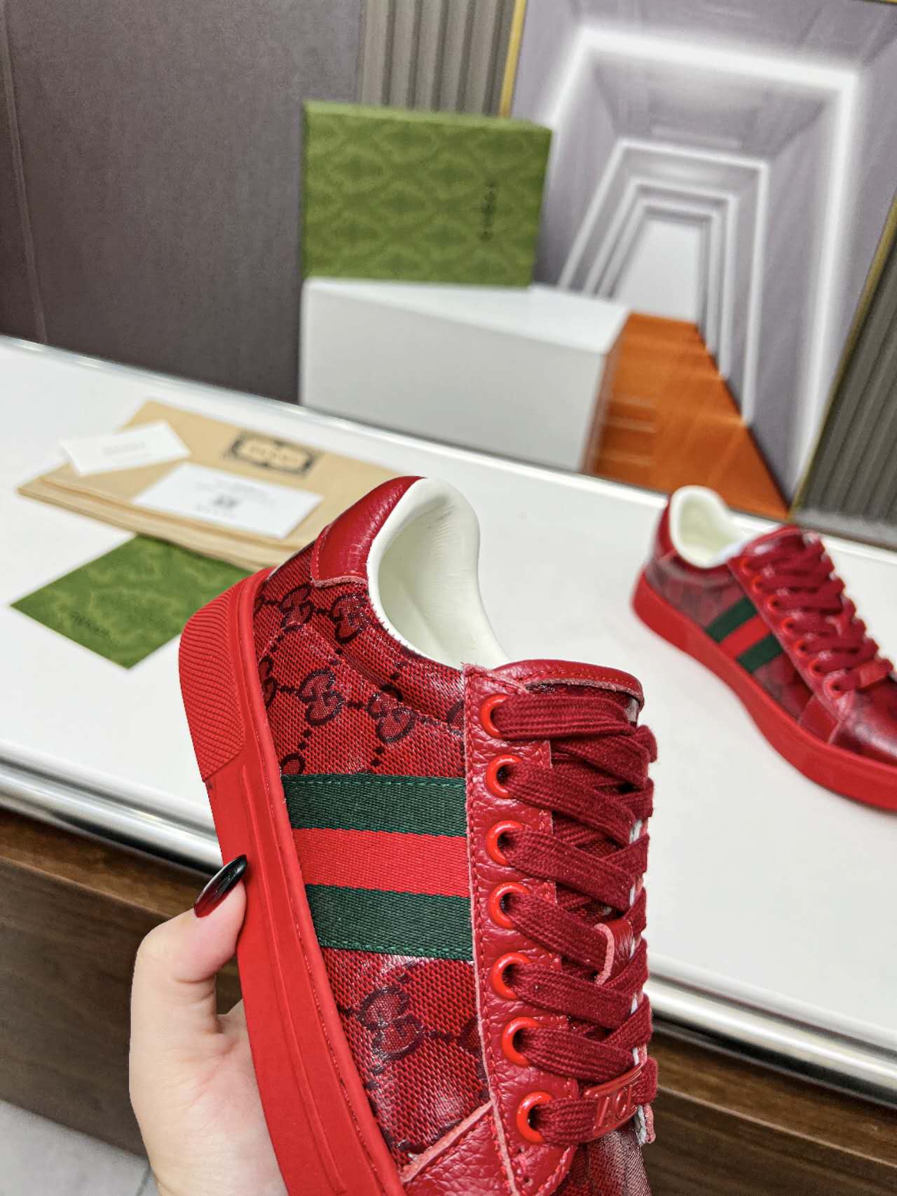 Gucci shoe