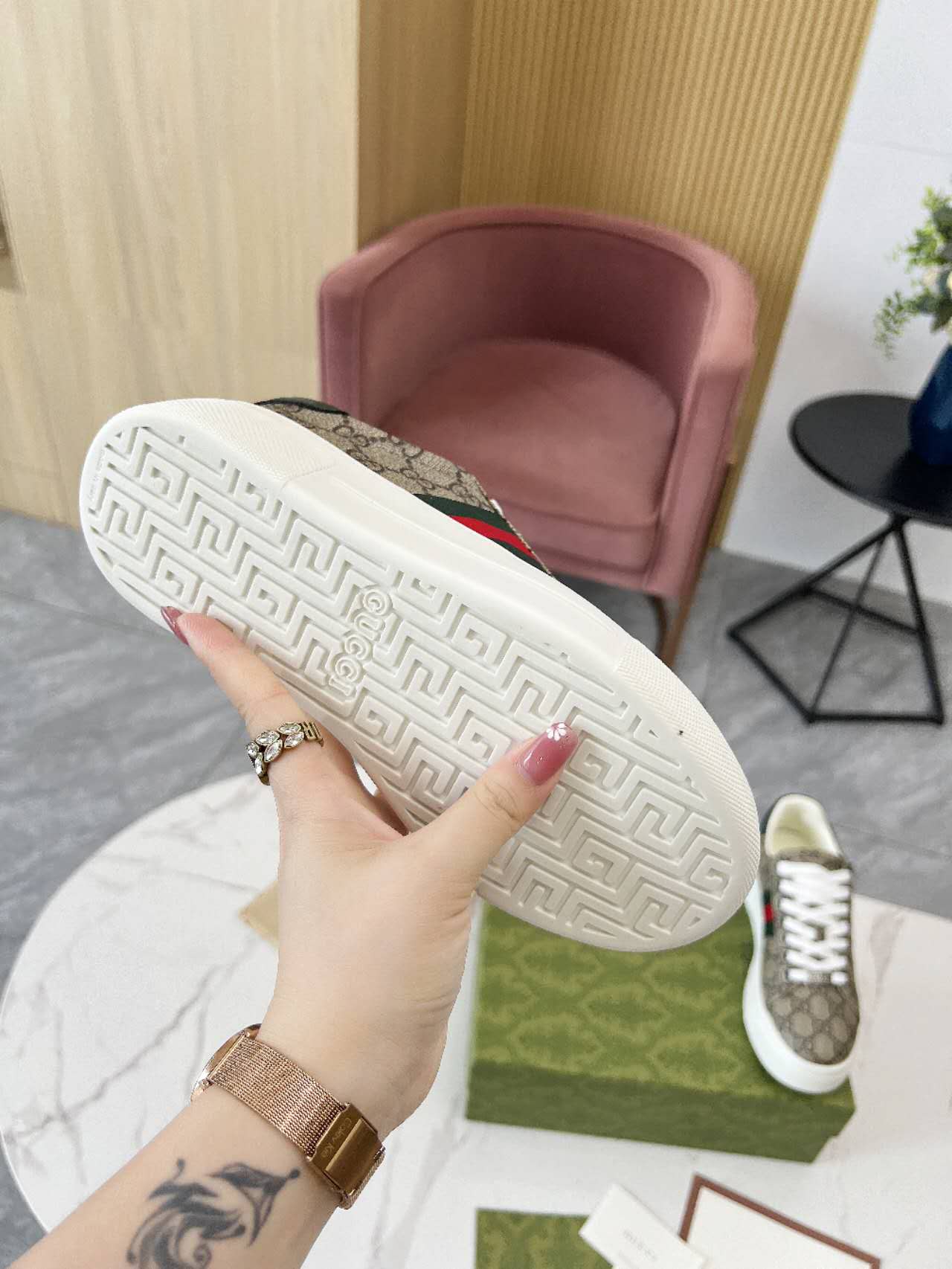 Gucci shoe