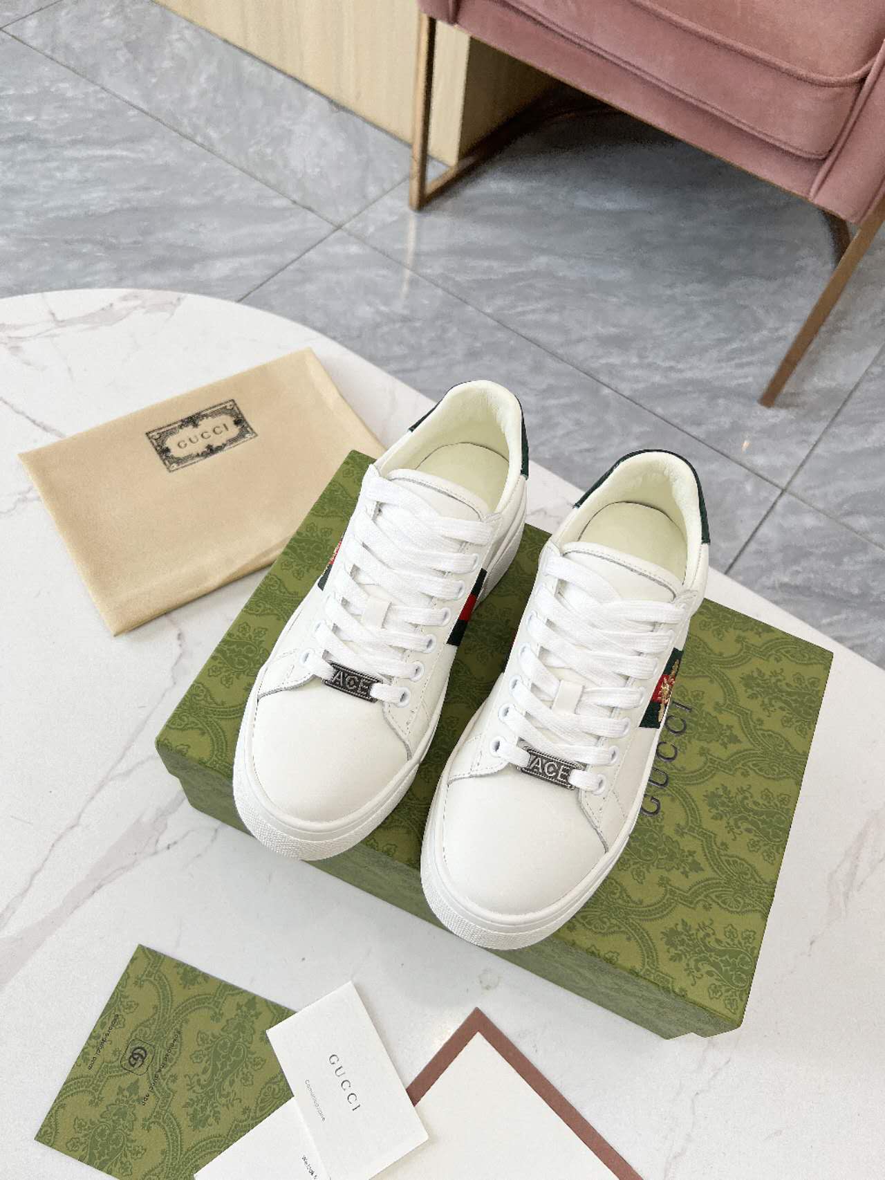 Gucci shoe