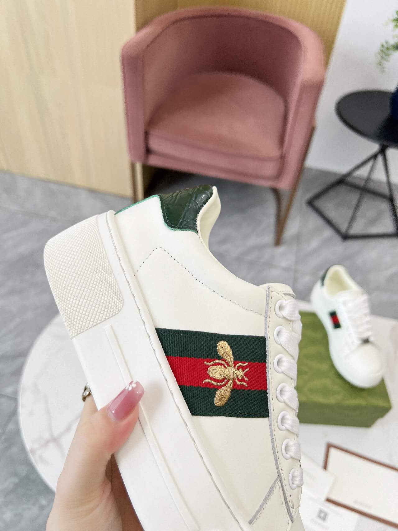 Gucci shoe