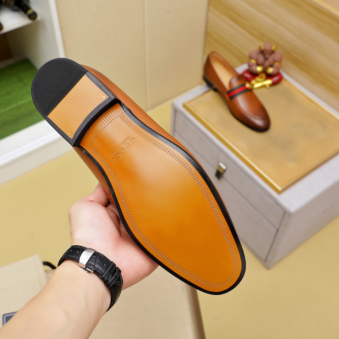 Gucci shoe