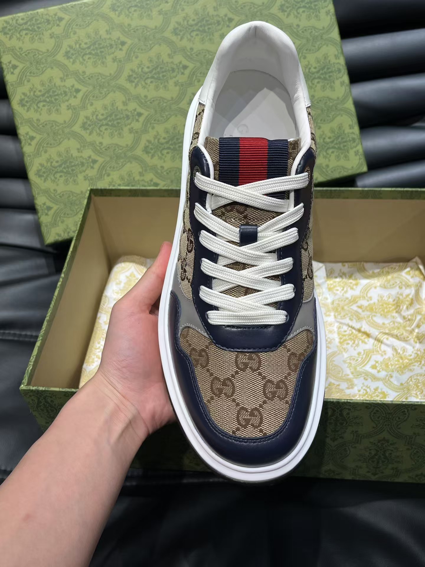 Gucci shoe