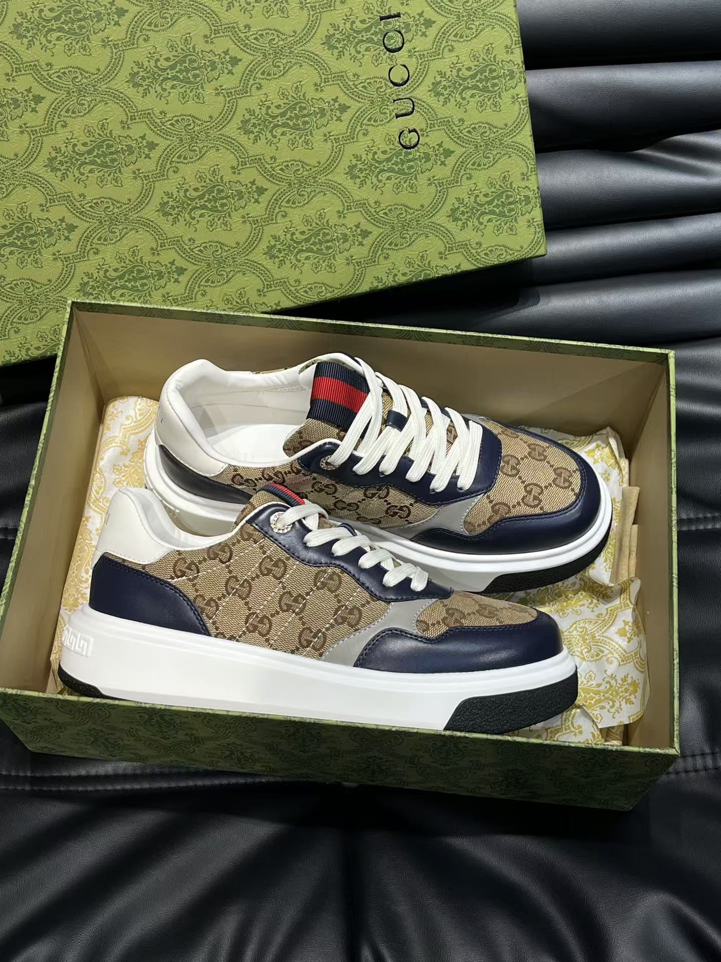 Gucci shoe