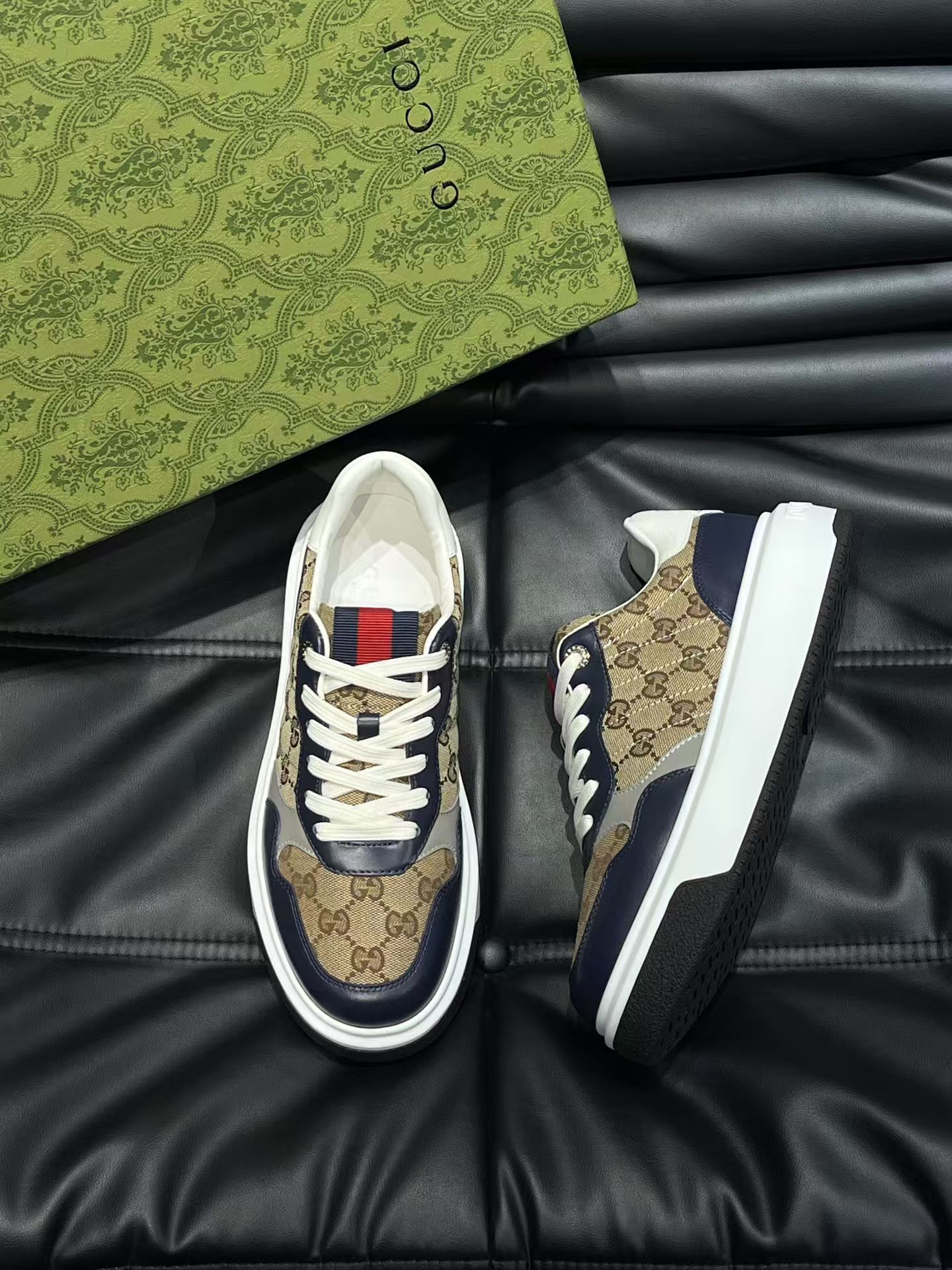 Gucci shoe