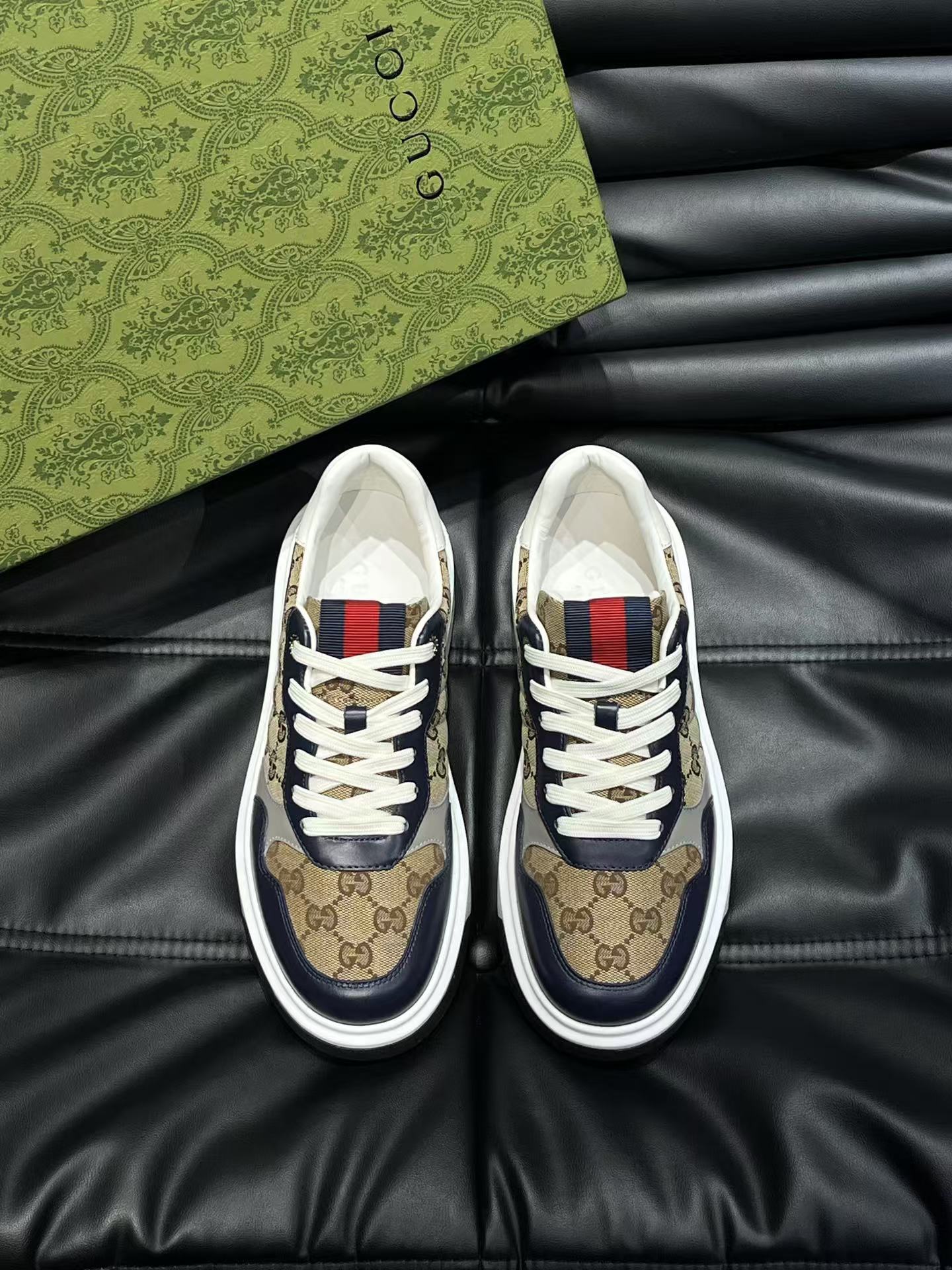 Gucci shoe