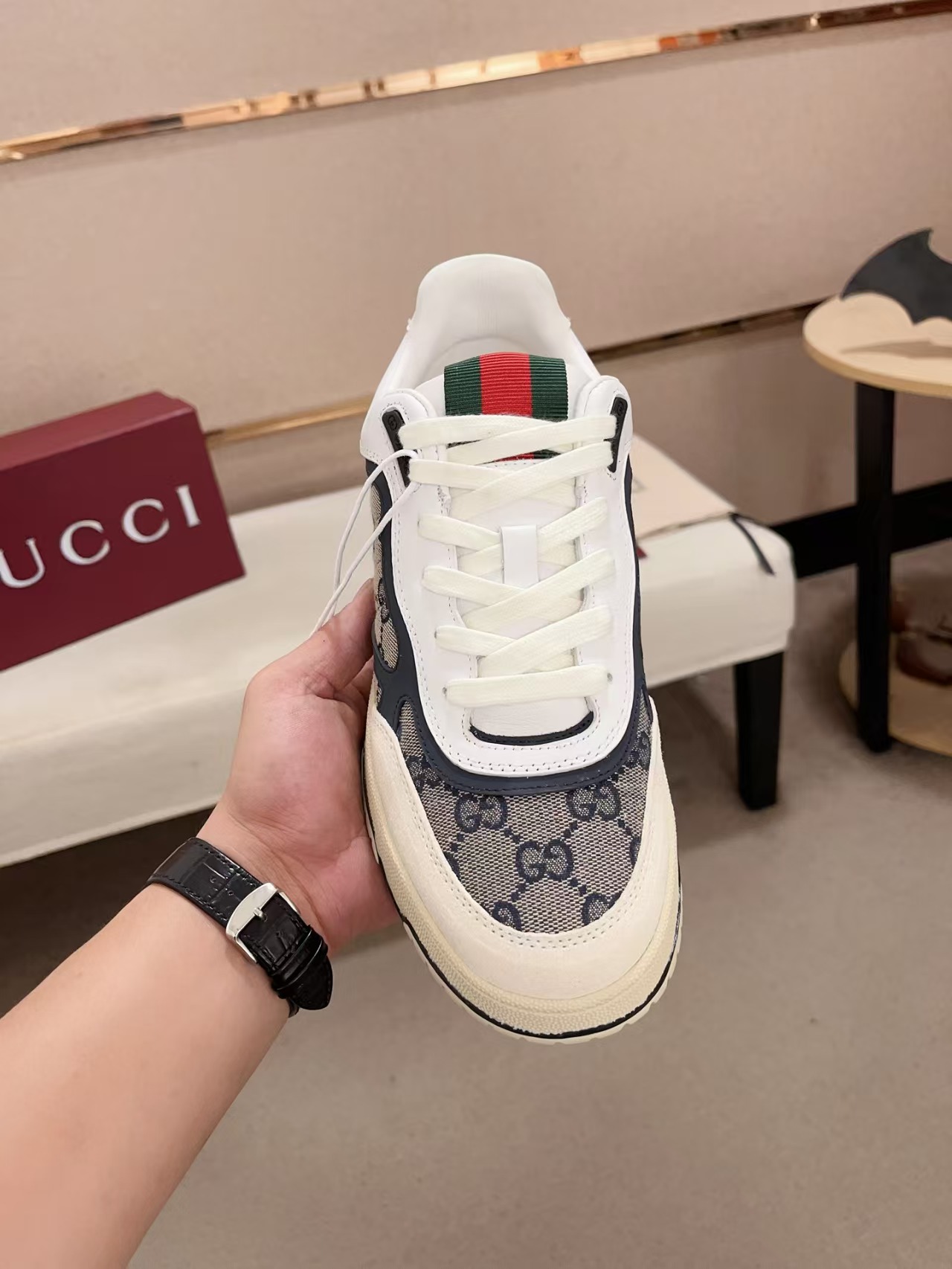 Gucci shoe