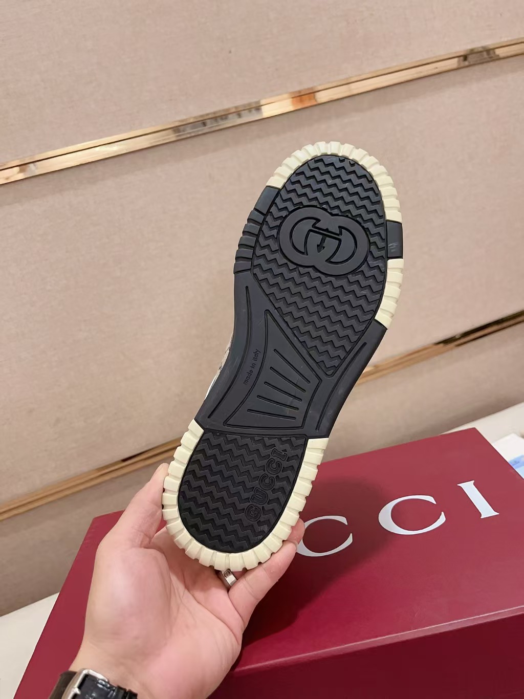 Gucci shoe