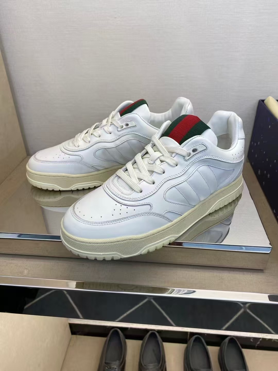 Gucci shoe