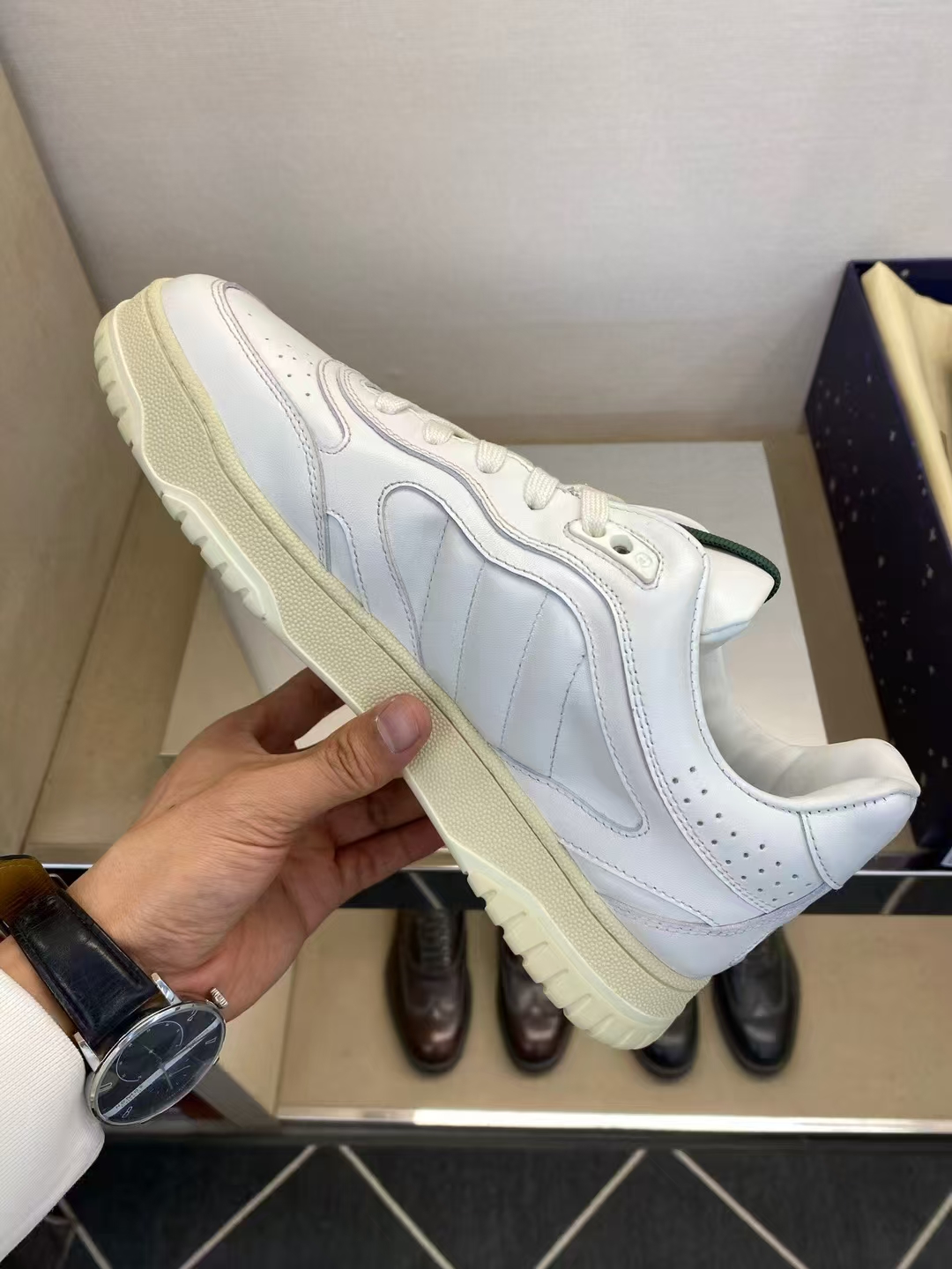 Gucci shoe