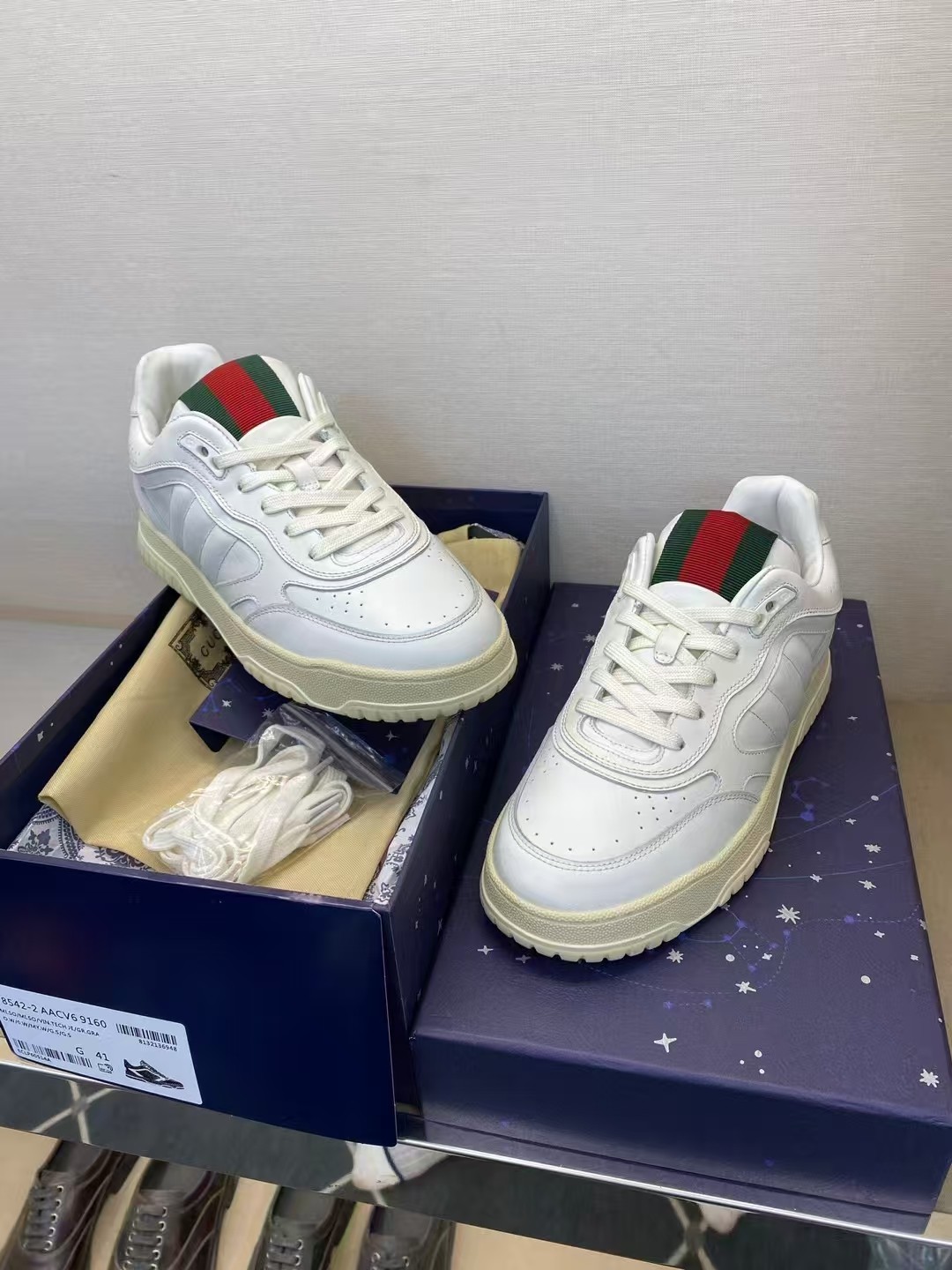 Gucci shoe