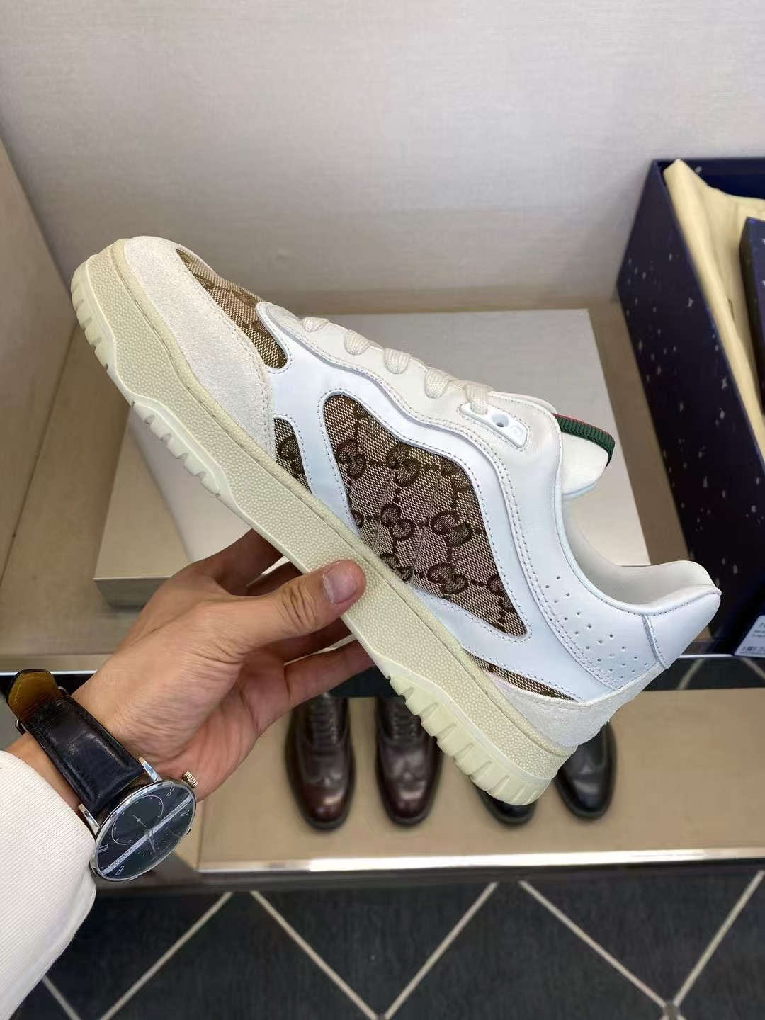 Gucci shoe