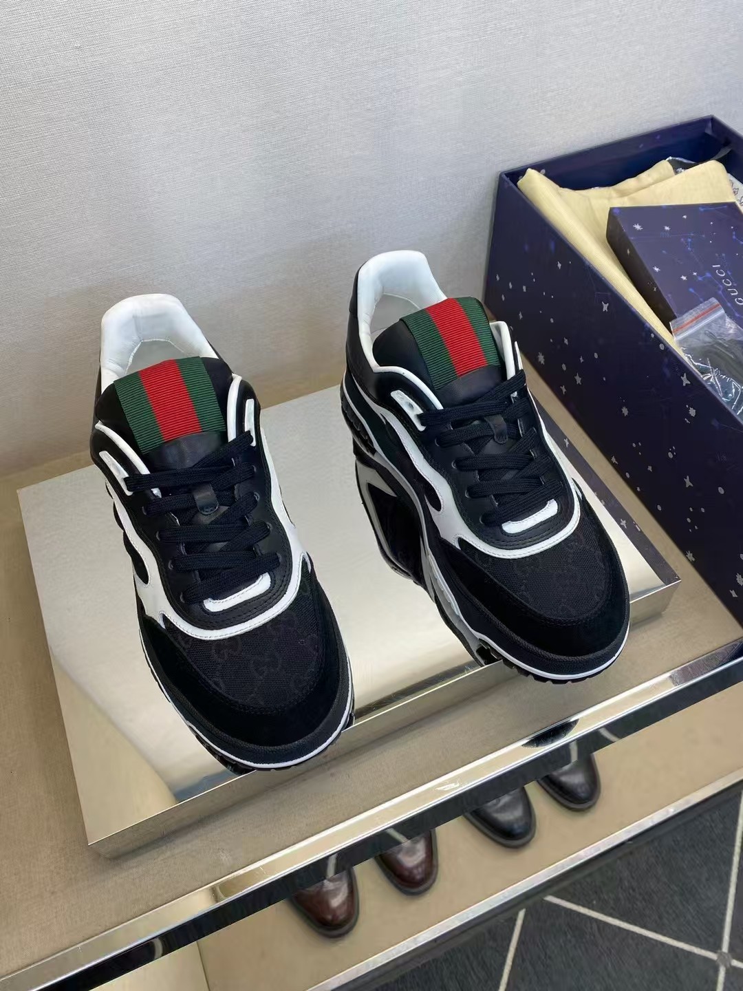 Gucci shoe
