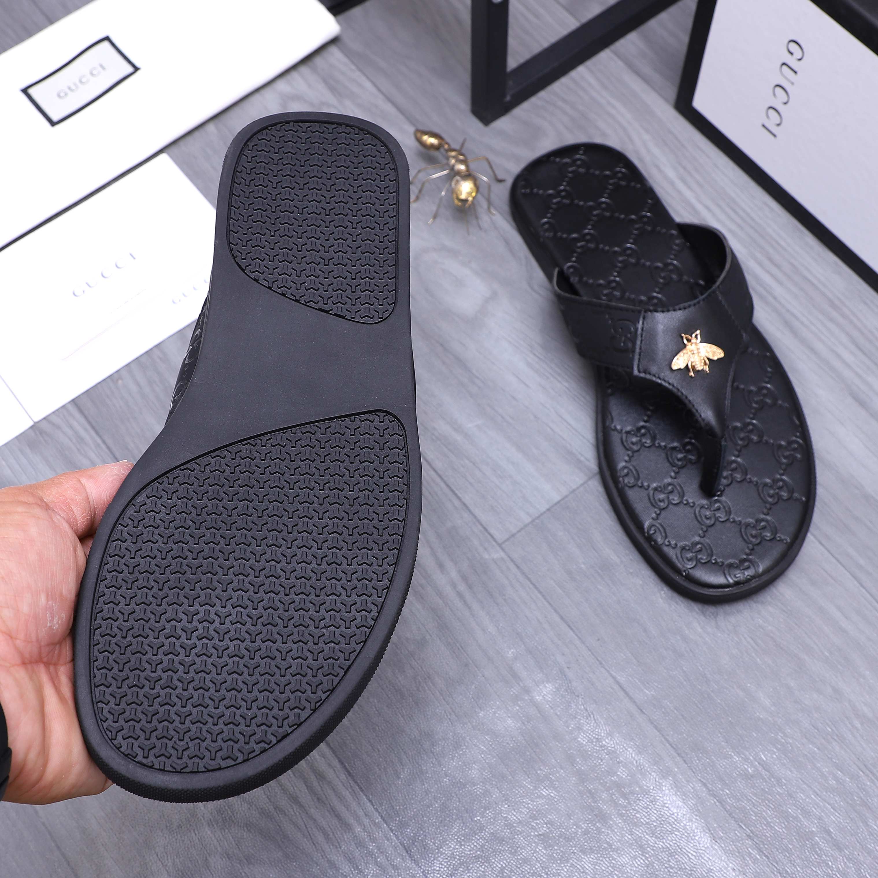 Gucci shoe