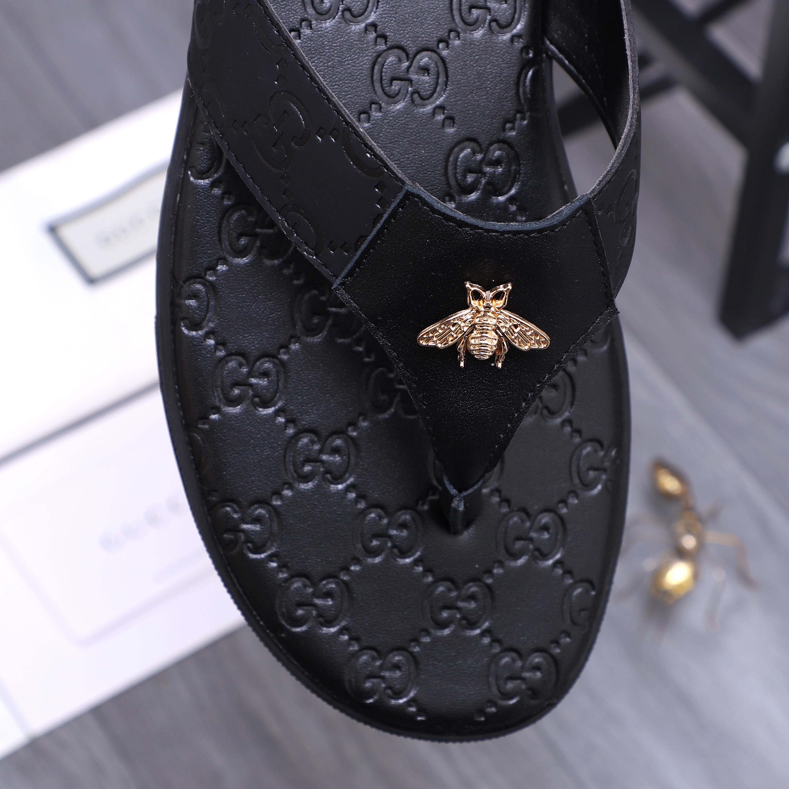 Gucci shoe