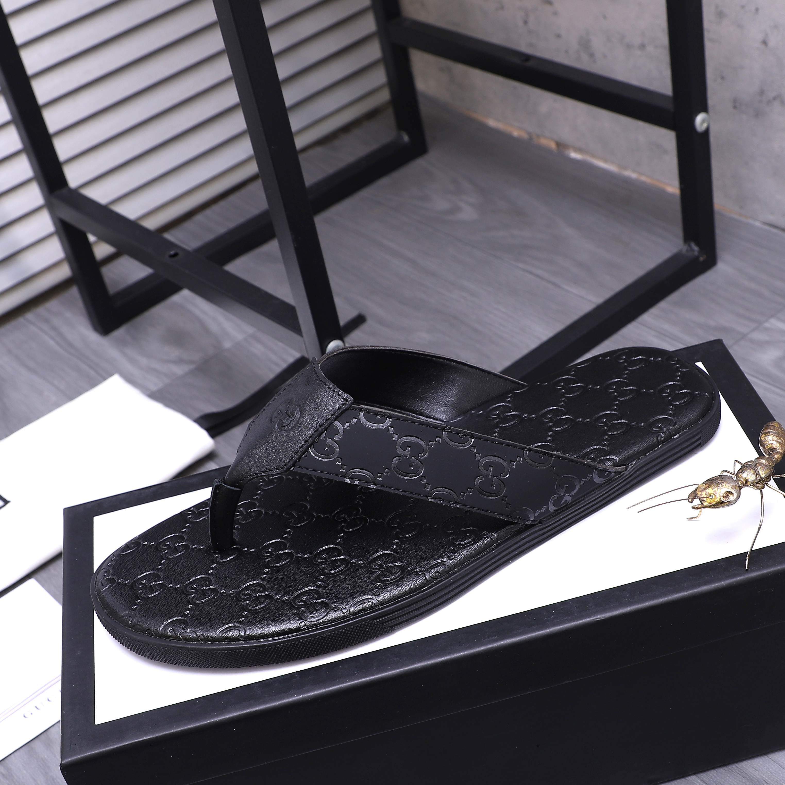 Gucci shoe