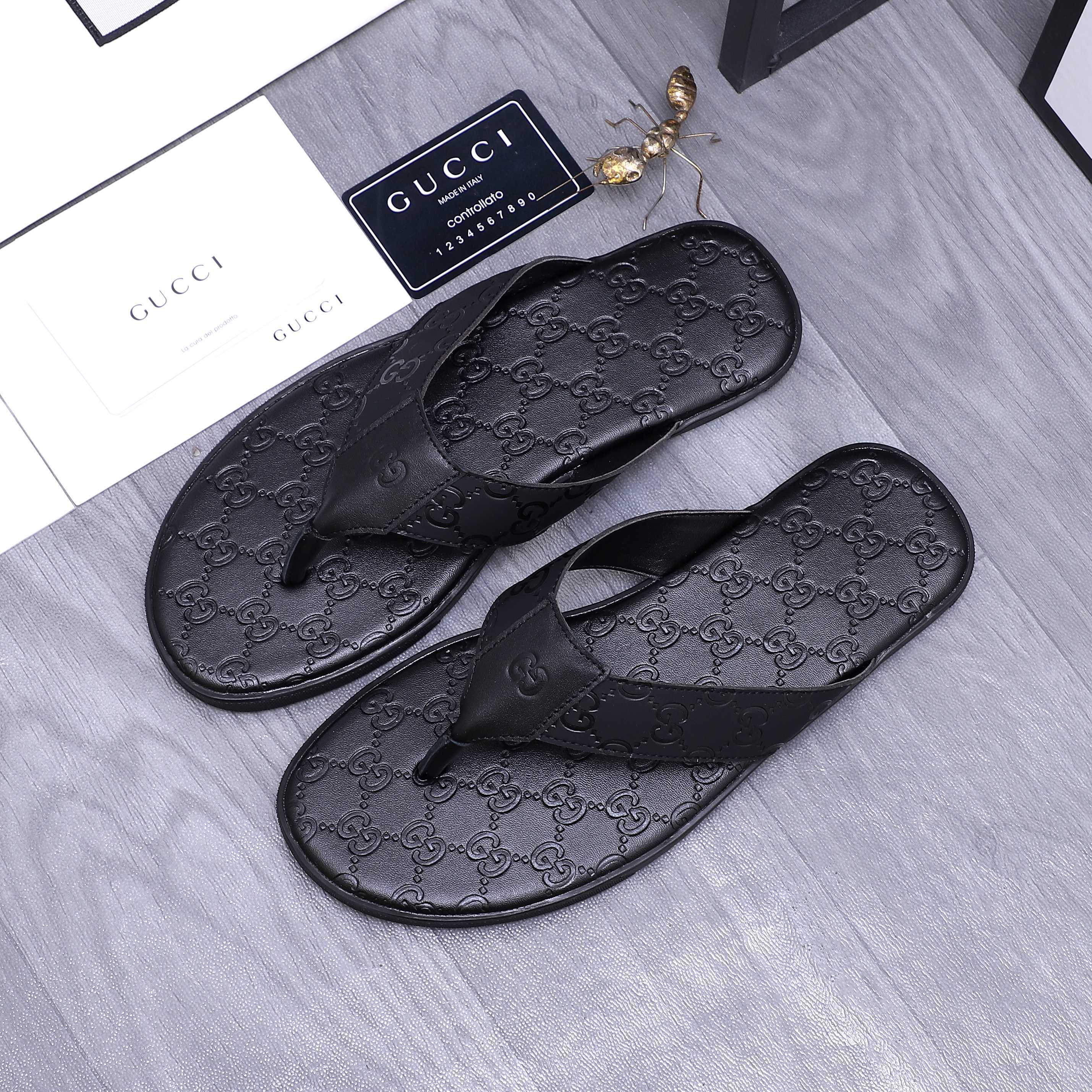Gucci shoe
