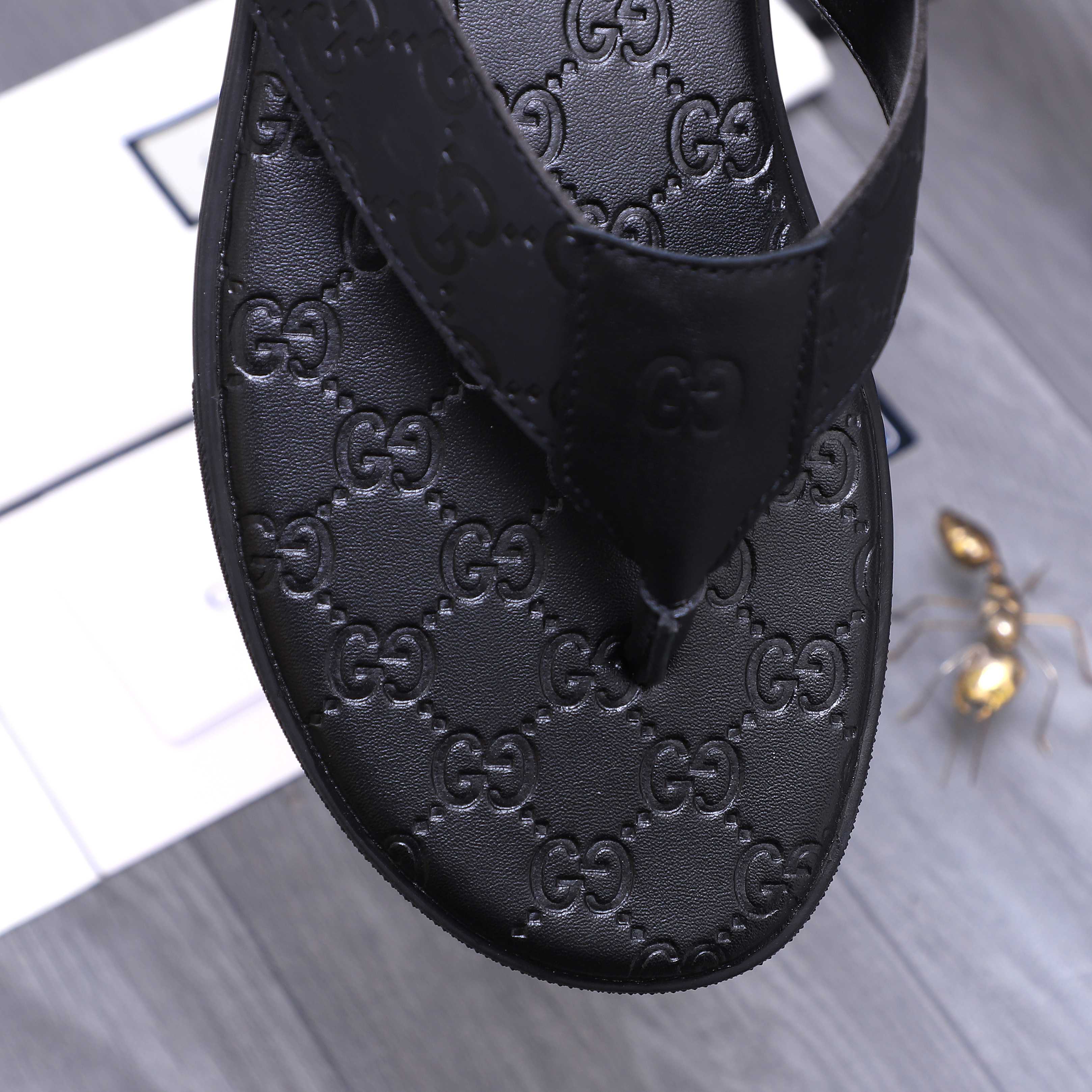 Gucci shoe