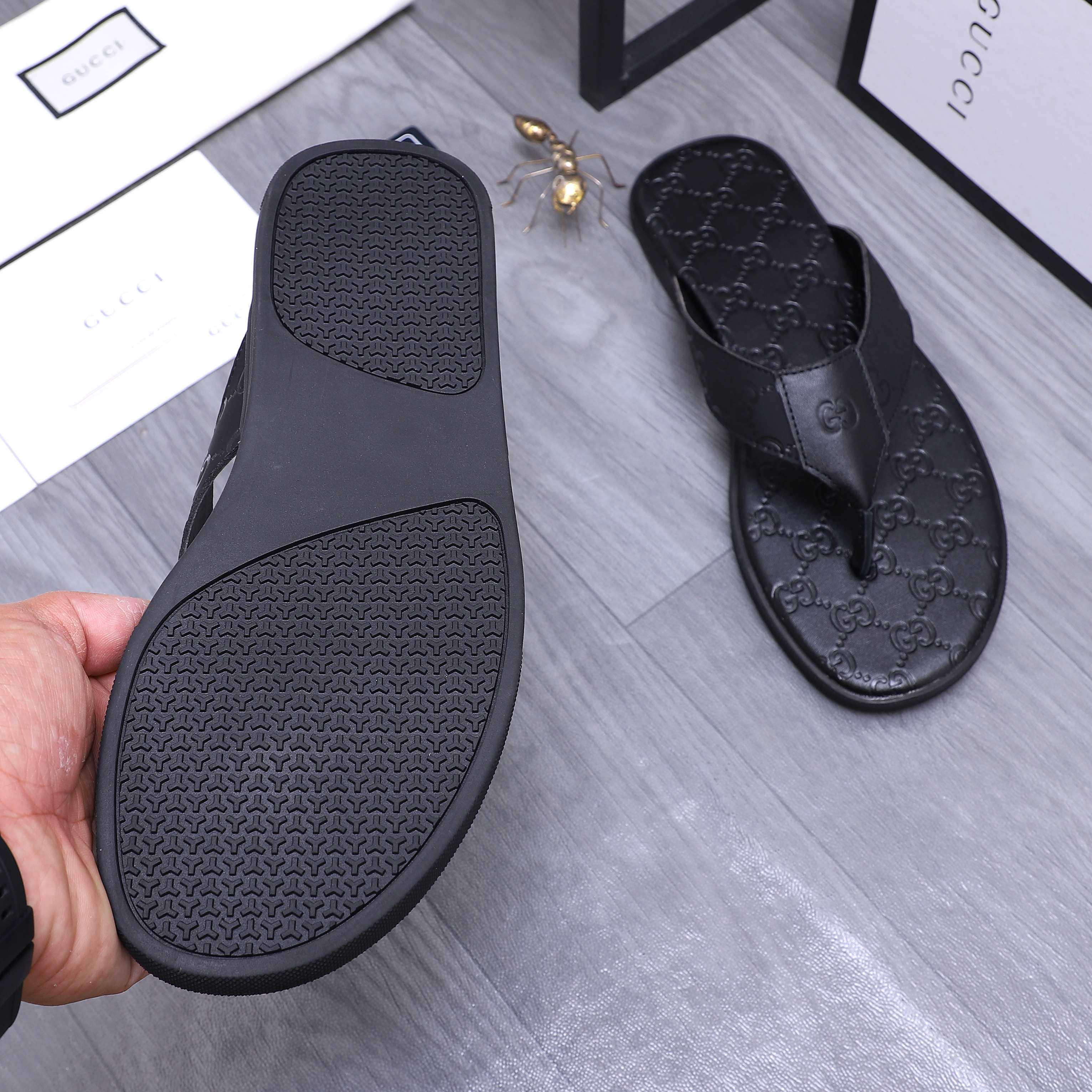 Gucci shoe