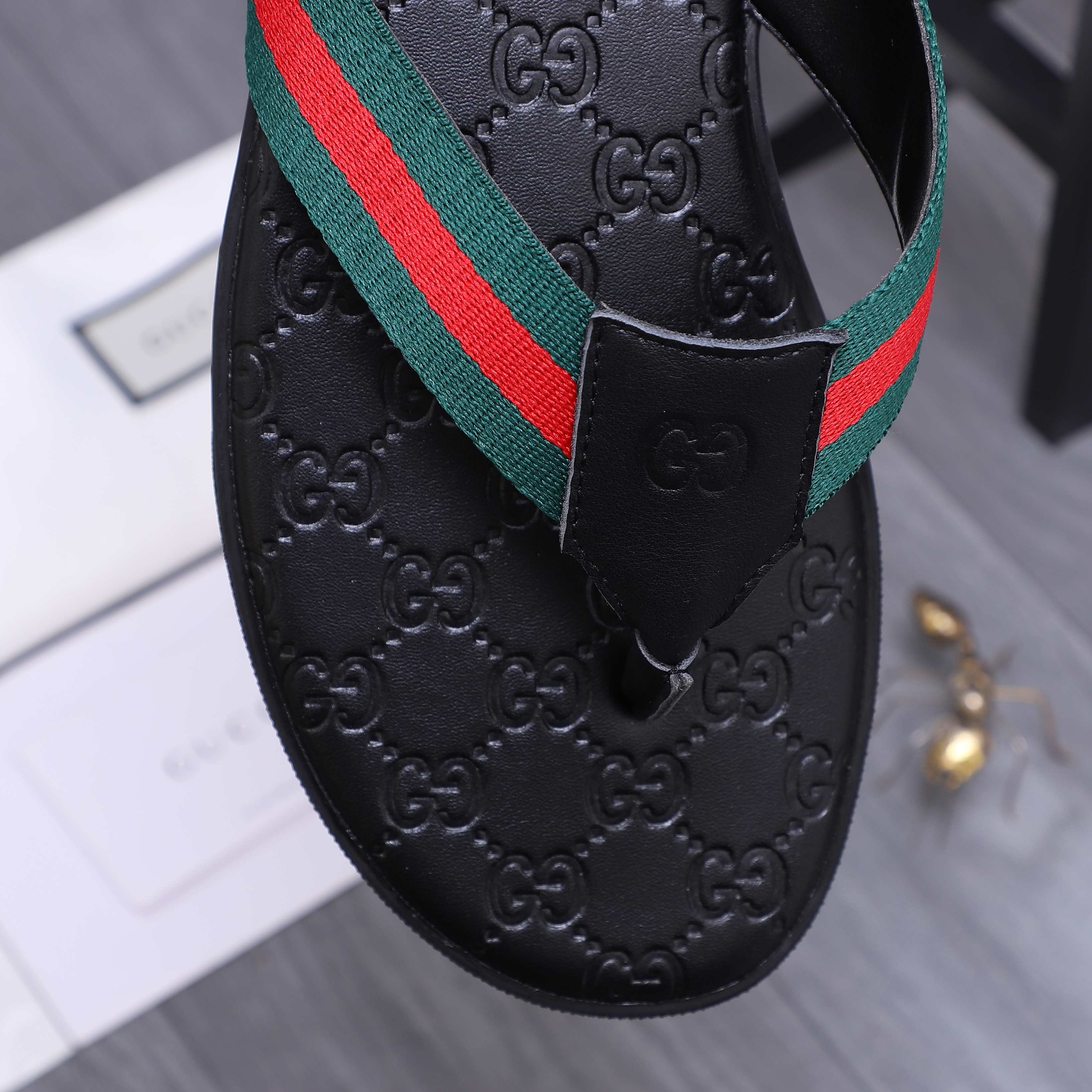 Gucci shoe