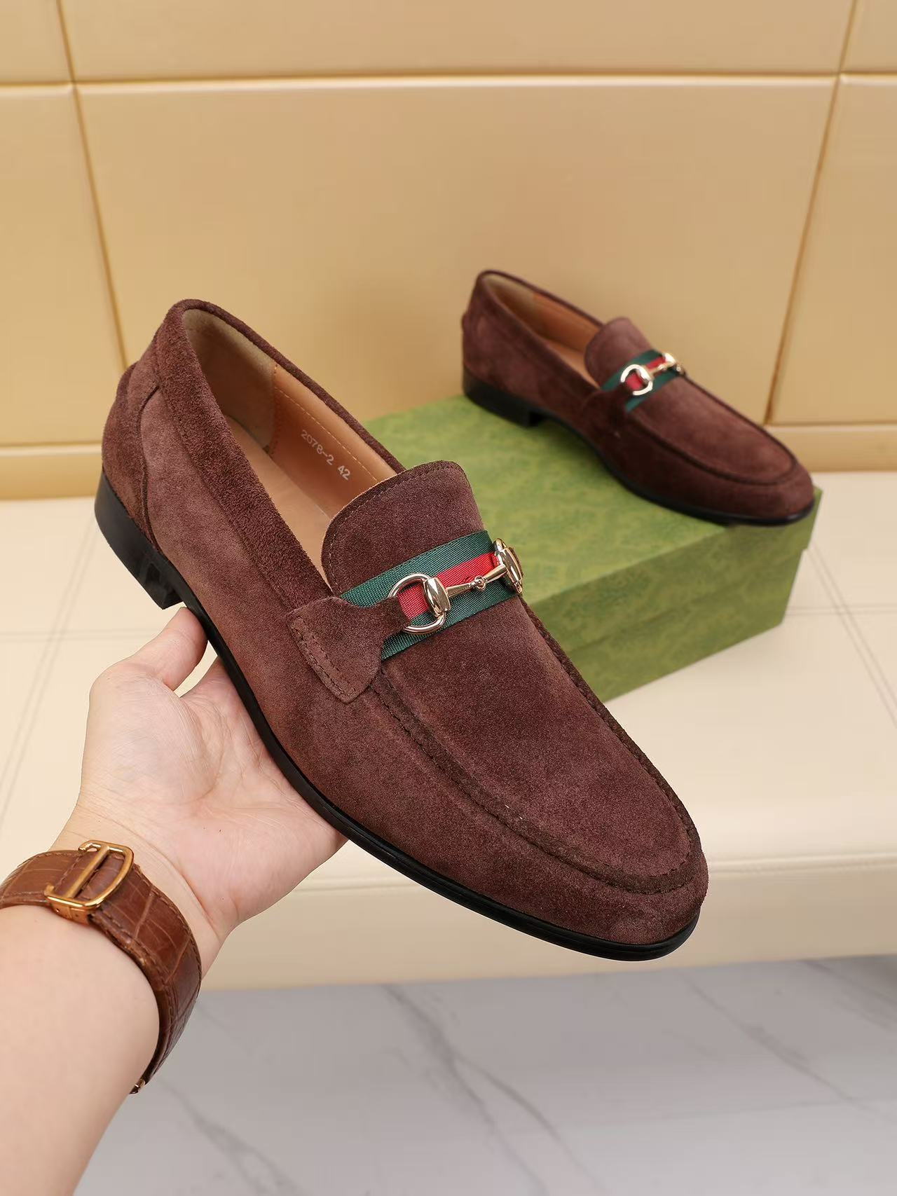 Gucci shoe