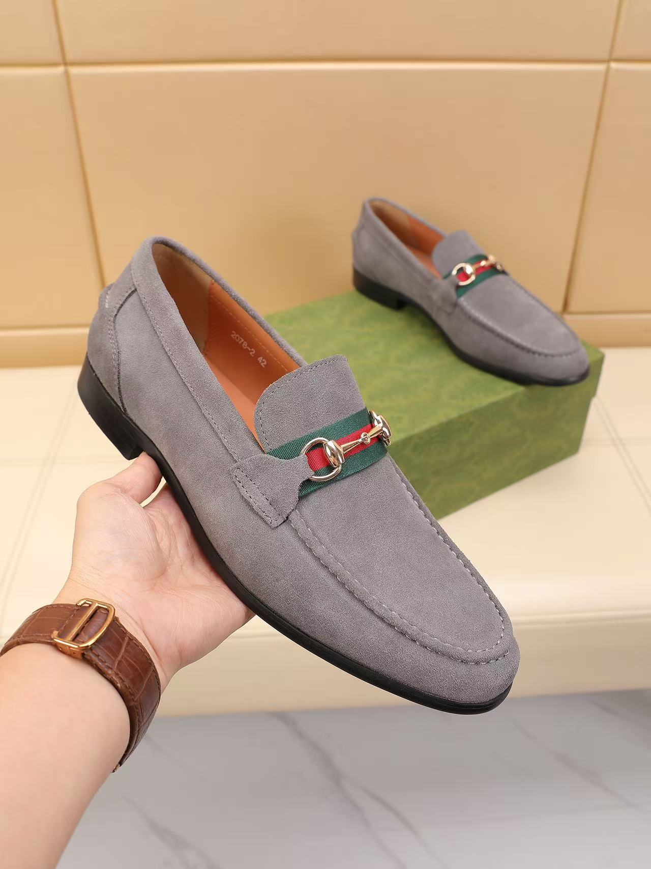 Gucci shoe