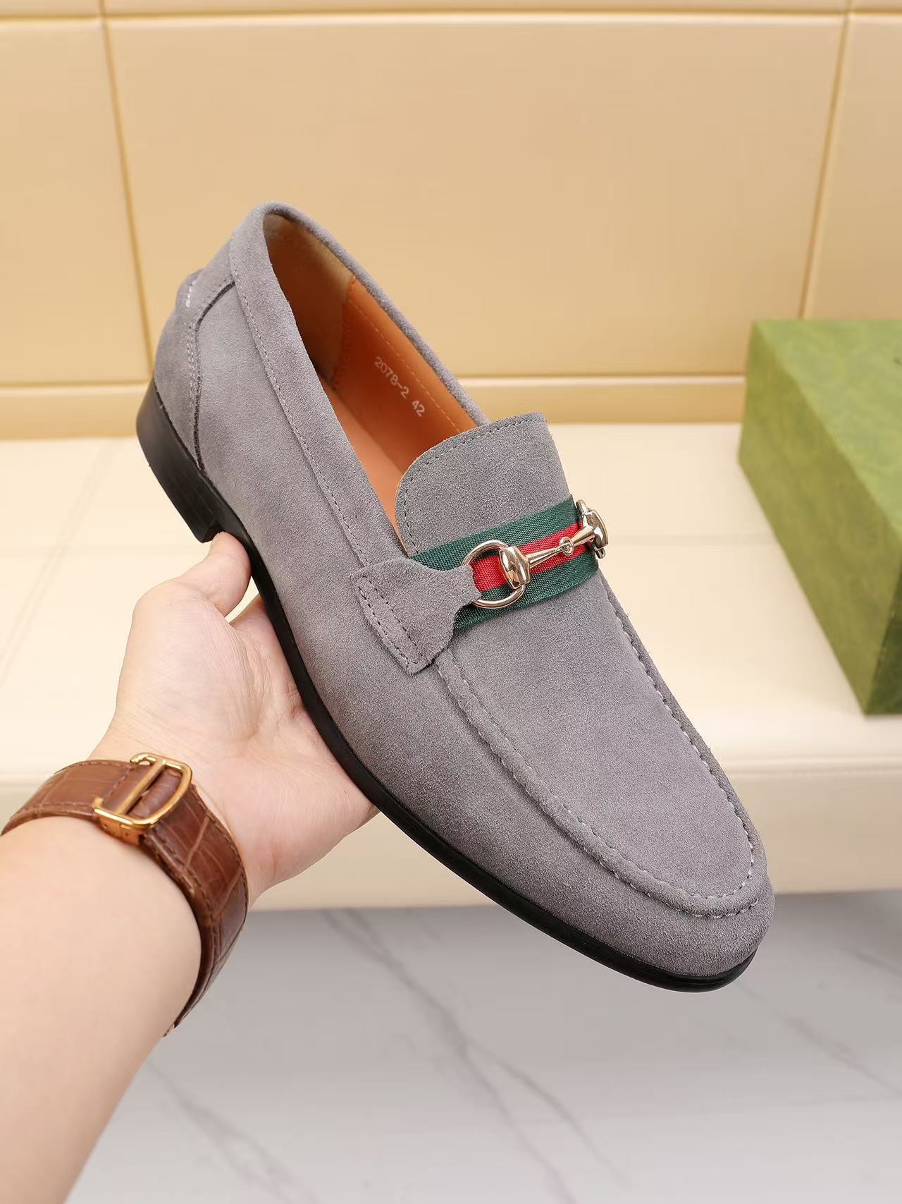 Gucci shoe