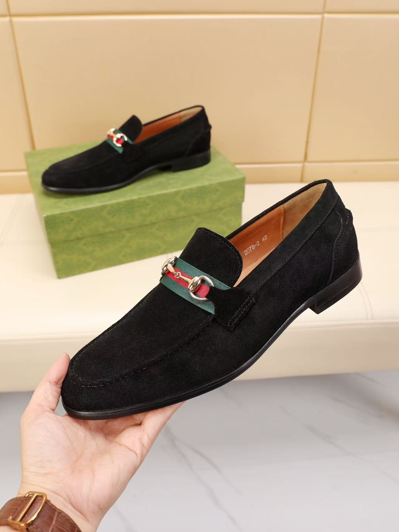 Gucci shoe