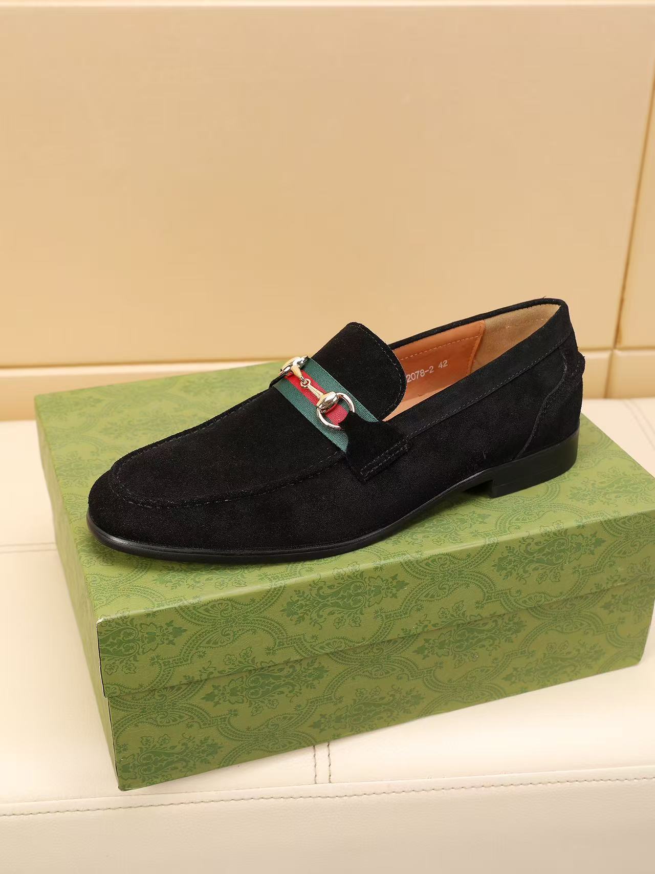 Gucci shoe
