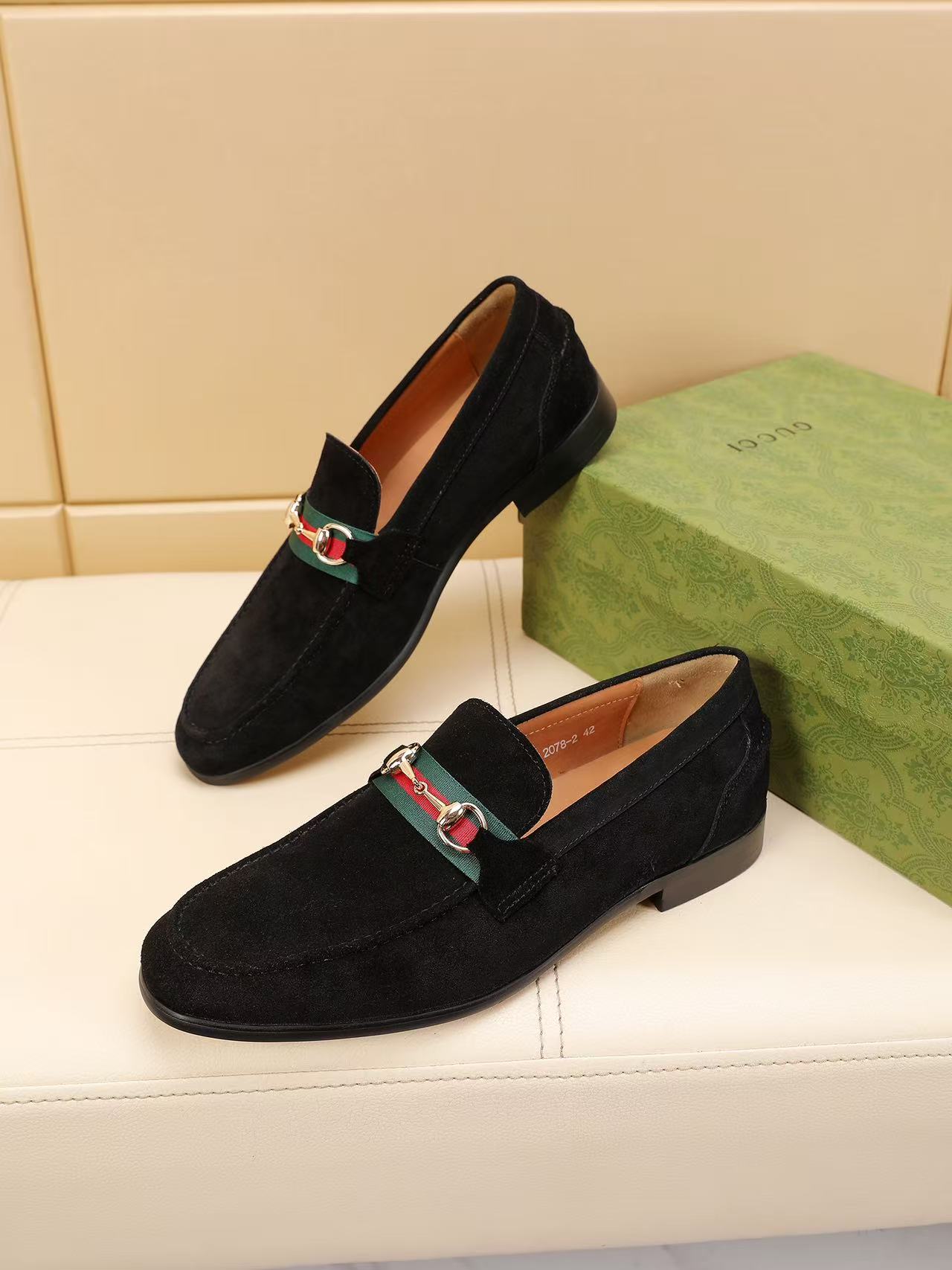 Gucci shoe
