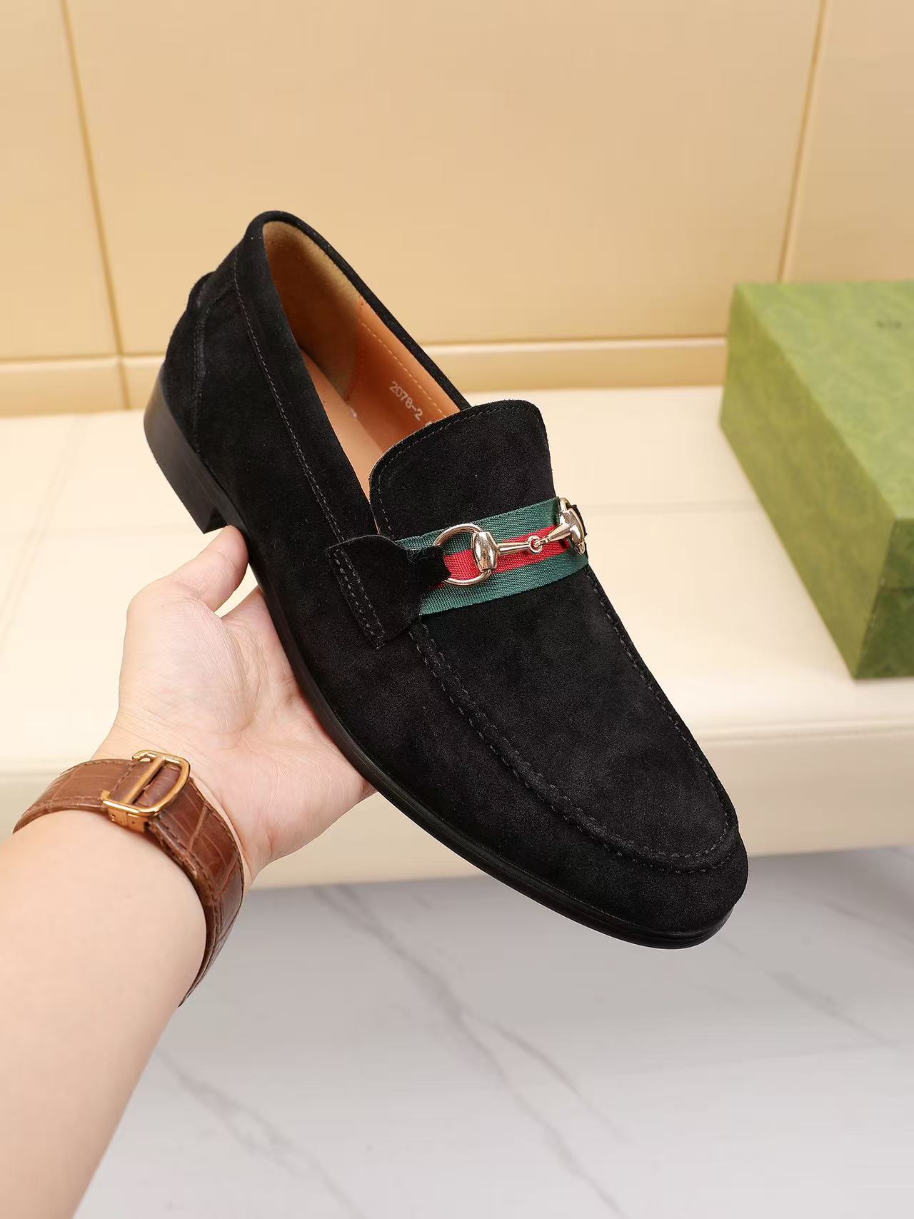 Gucci shoe