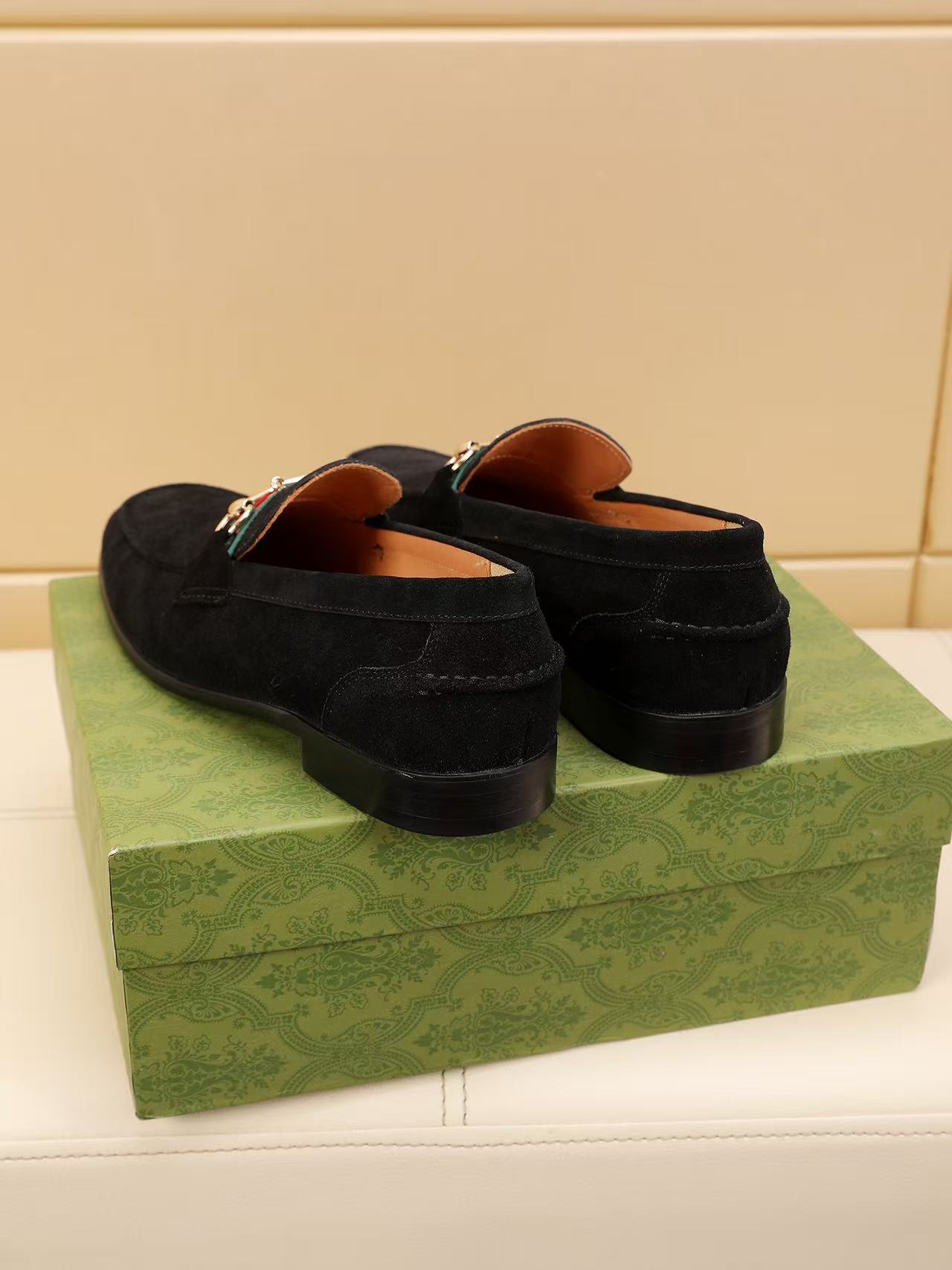 Gucci shoe