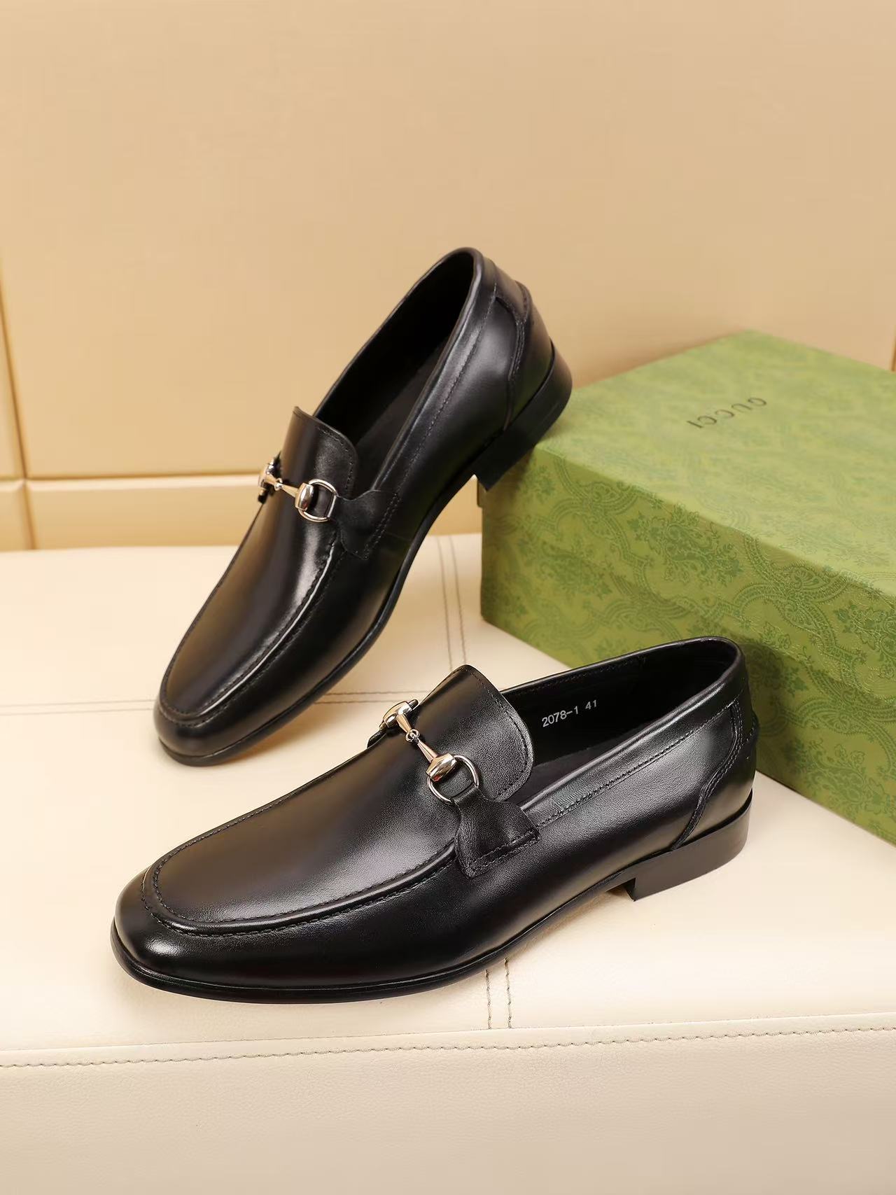 Gucci shoe