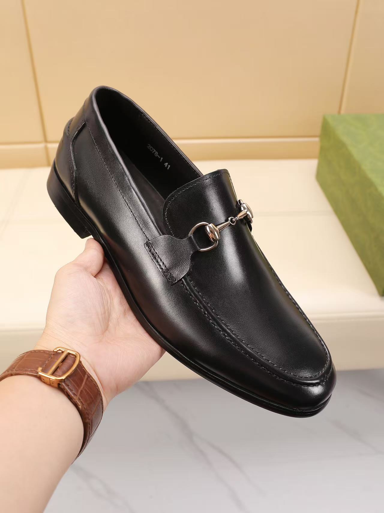 Gucci shoe