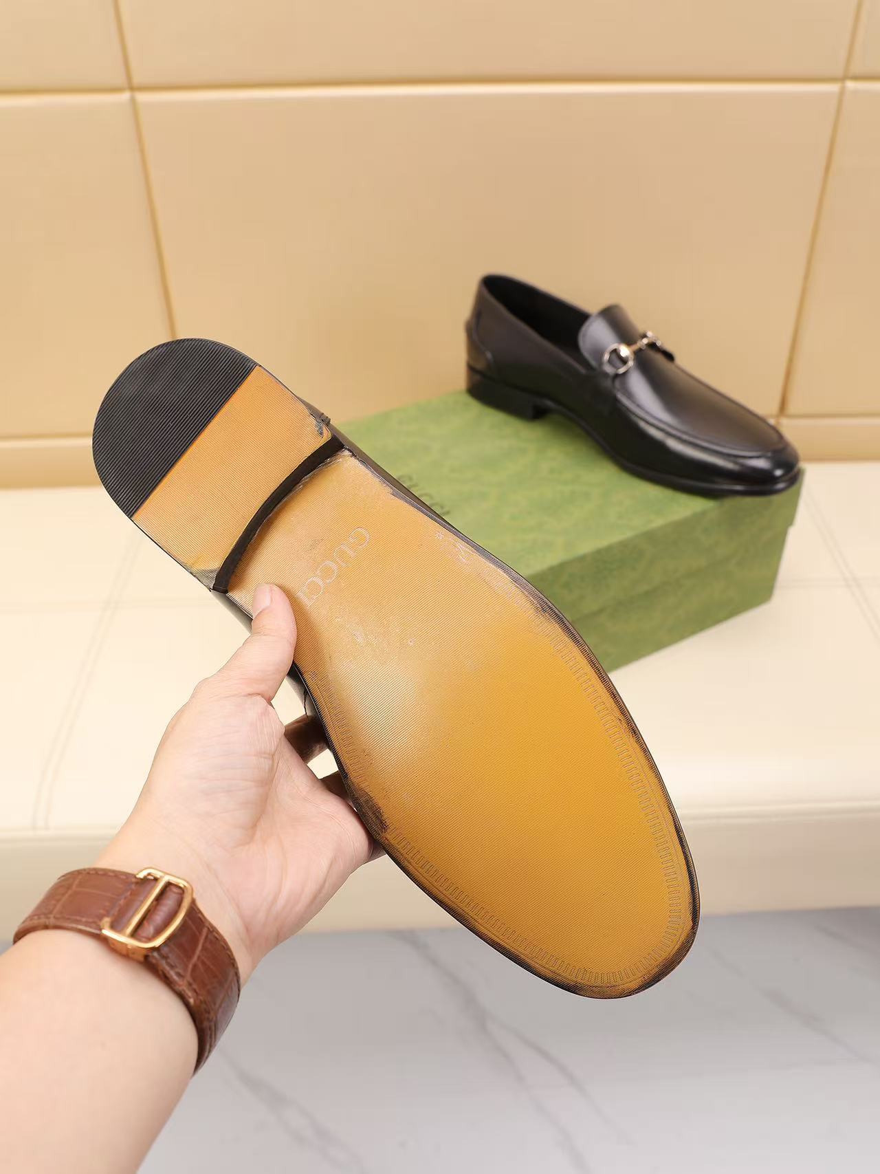 Gucci shoe
