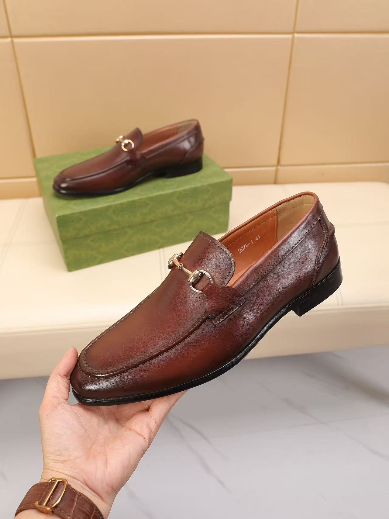 Gucci shoe