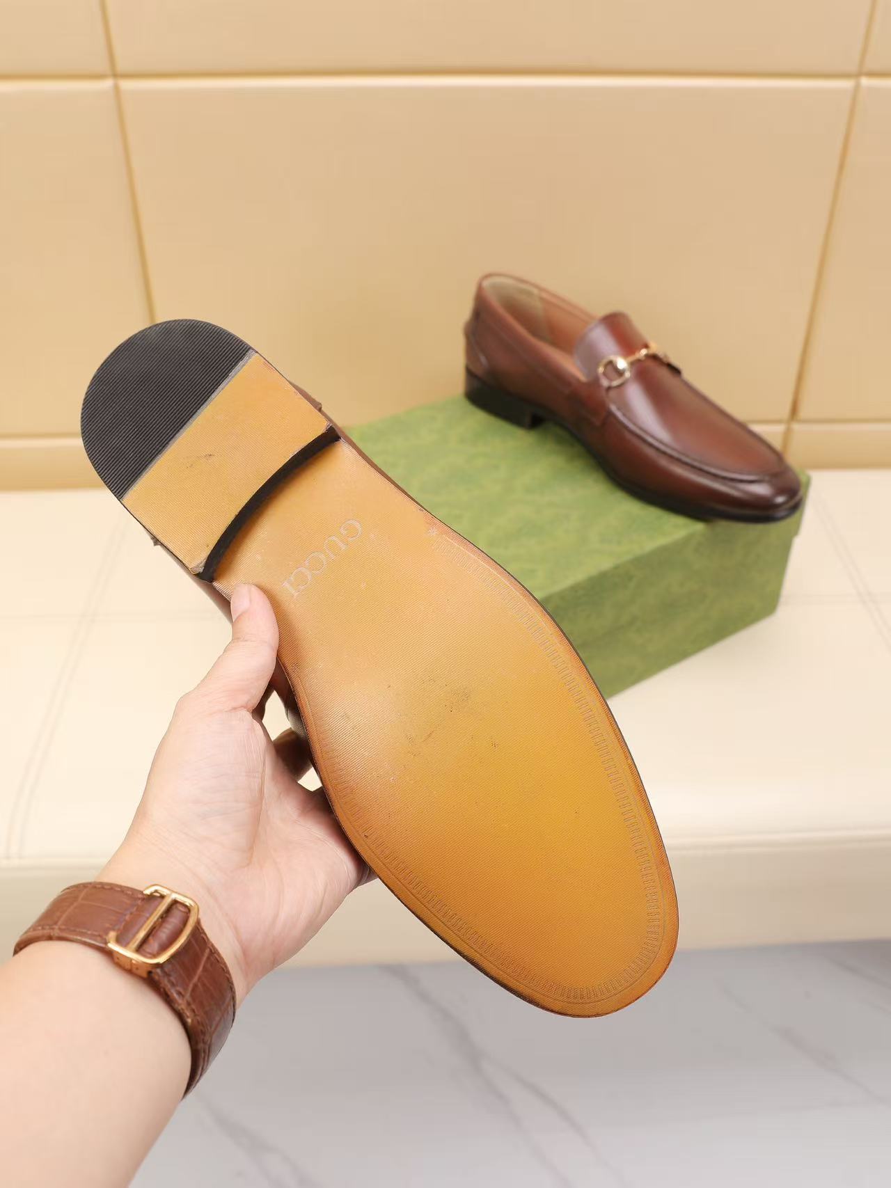Gucci shoe