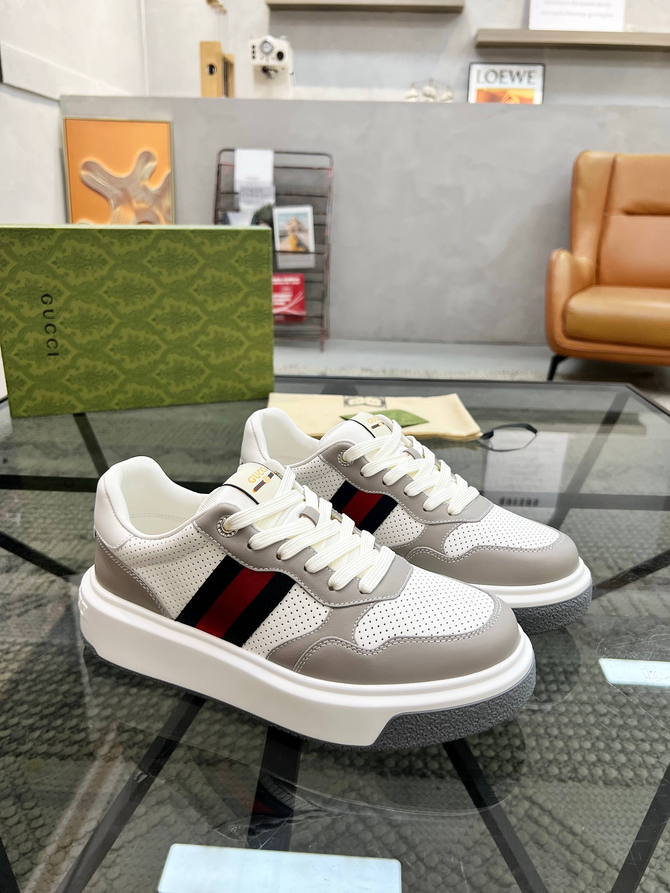 Gucci shoe