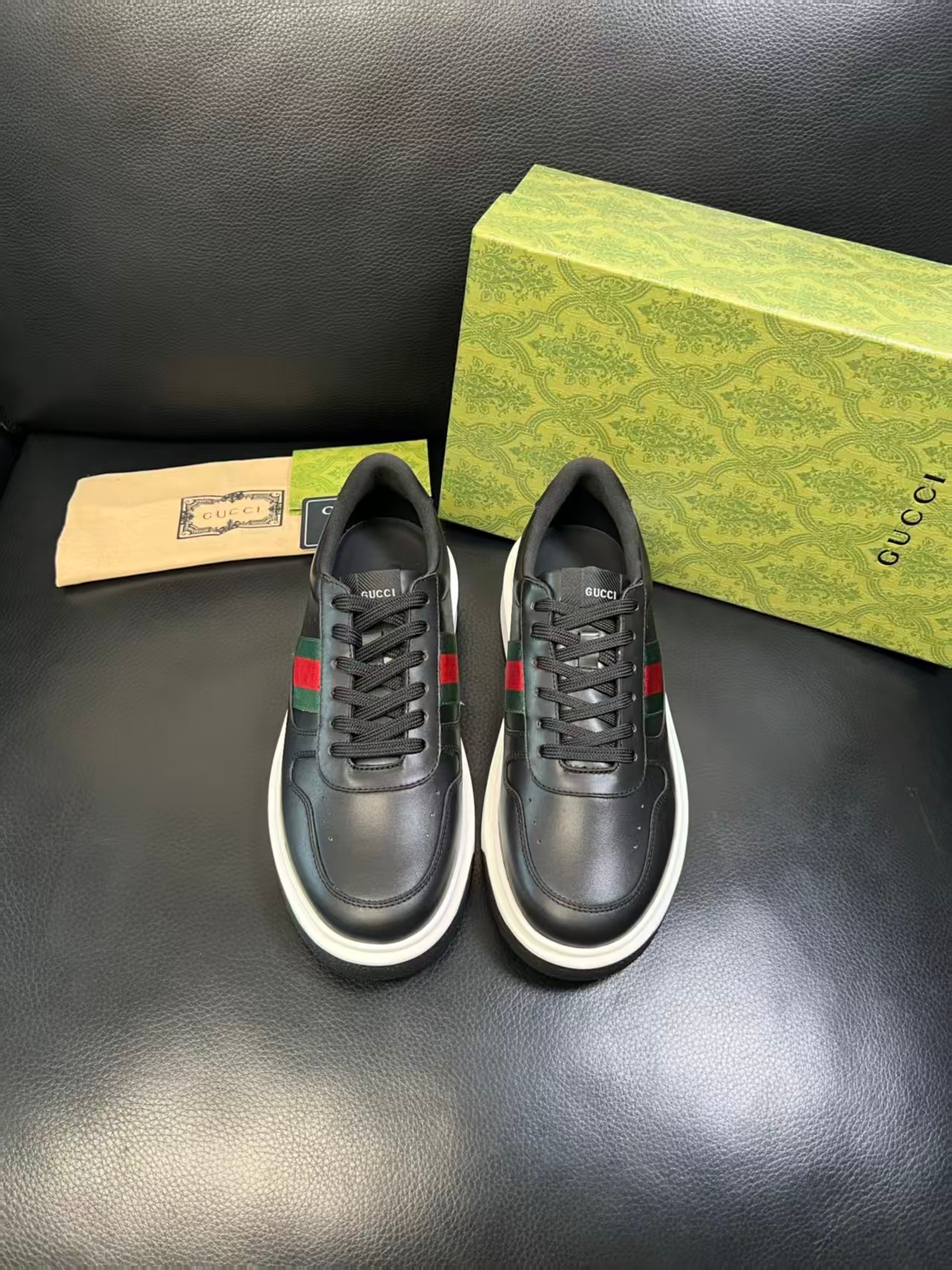 Gucci shoe